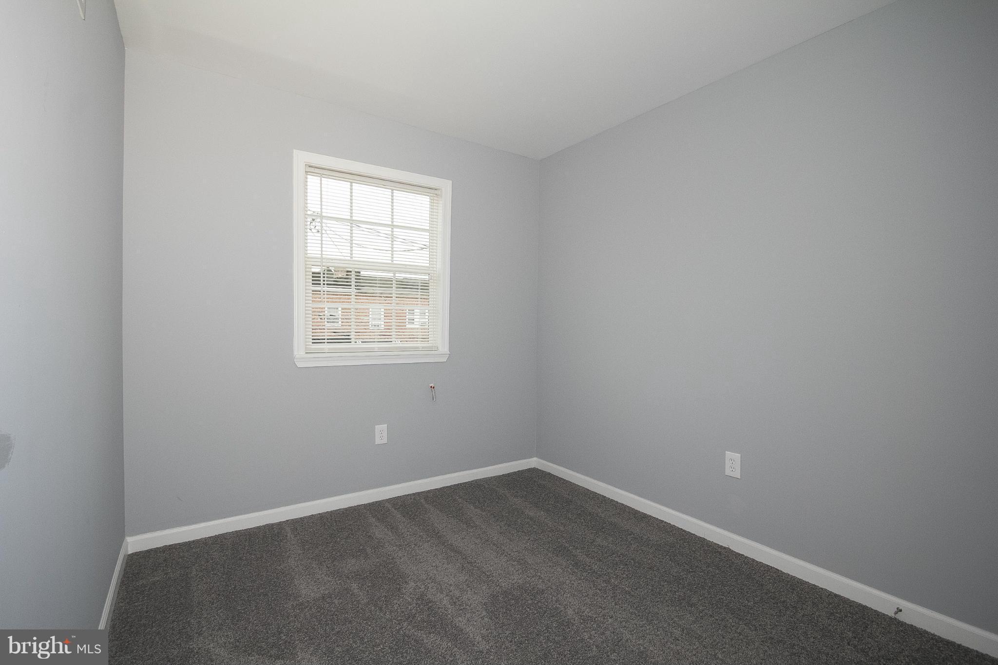 CALVERTON HEIGHTS - Residential