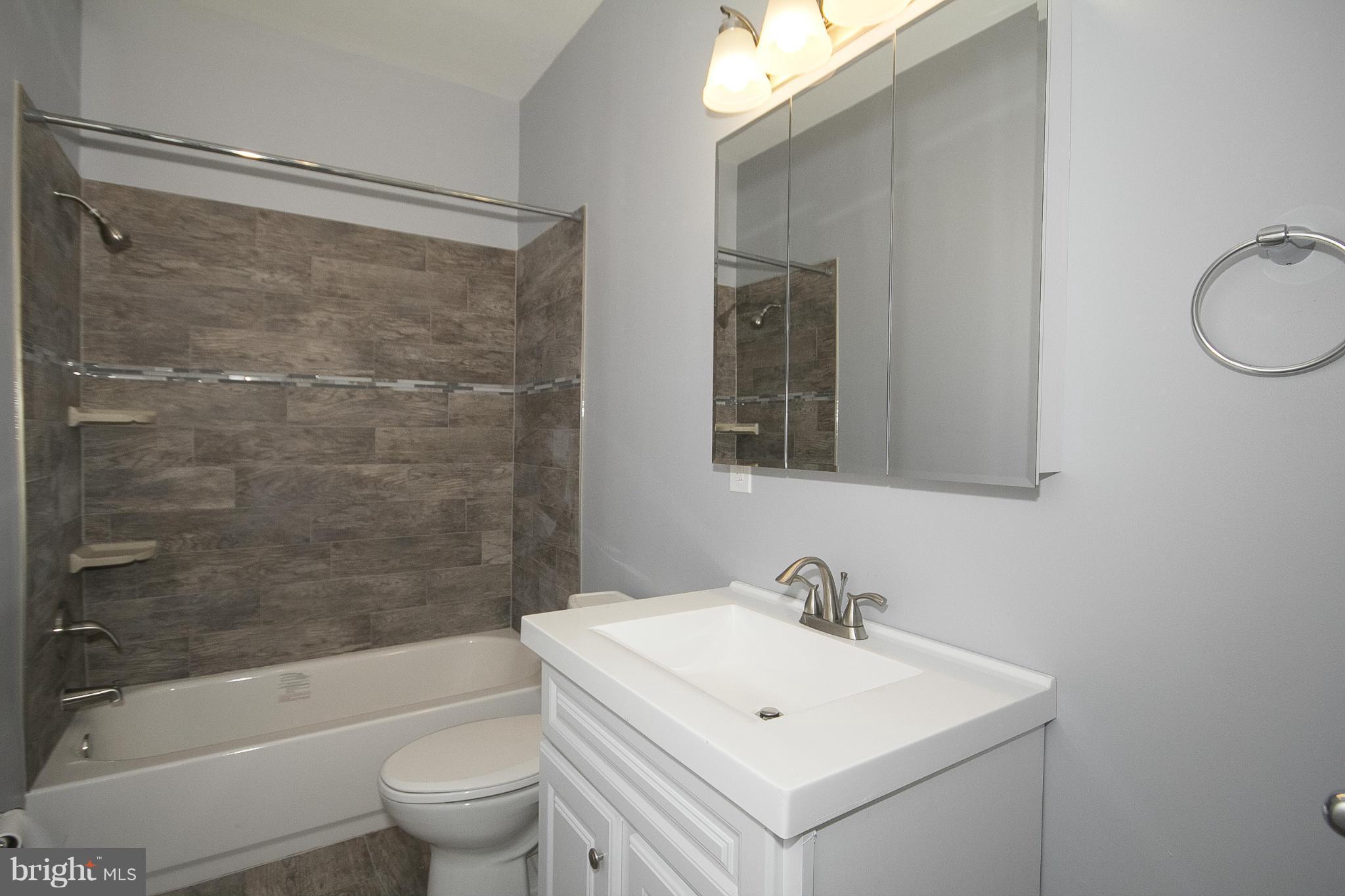 CALVERTON HEIGHTS - Residential