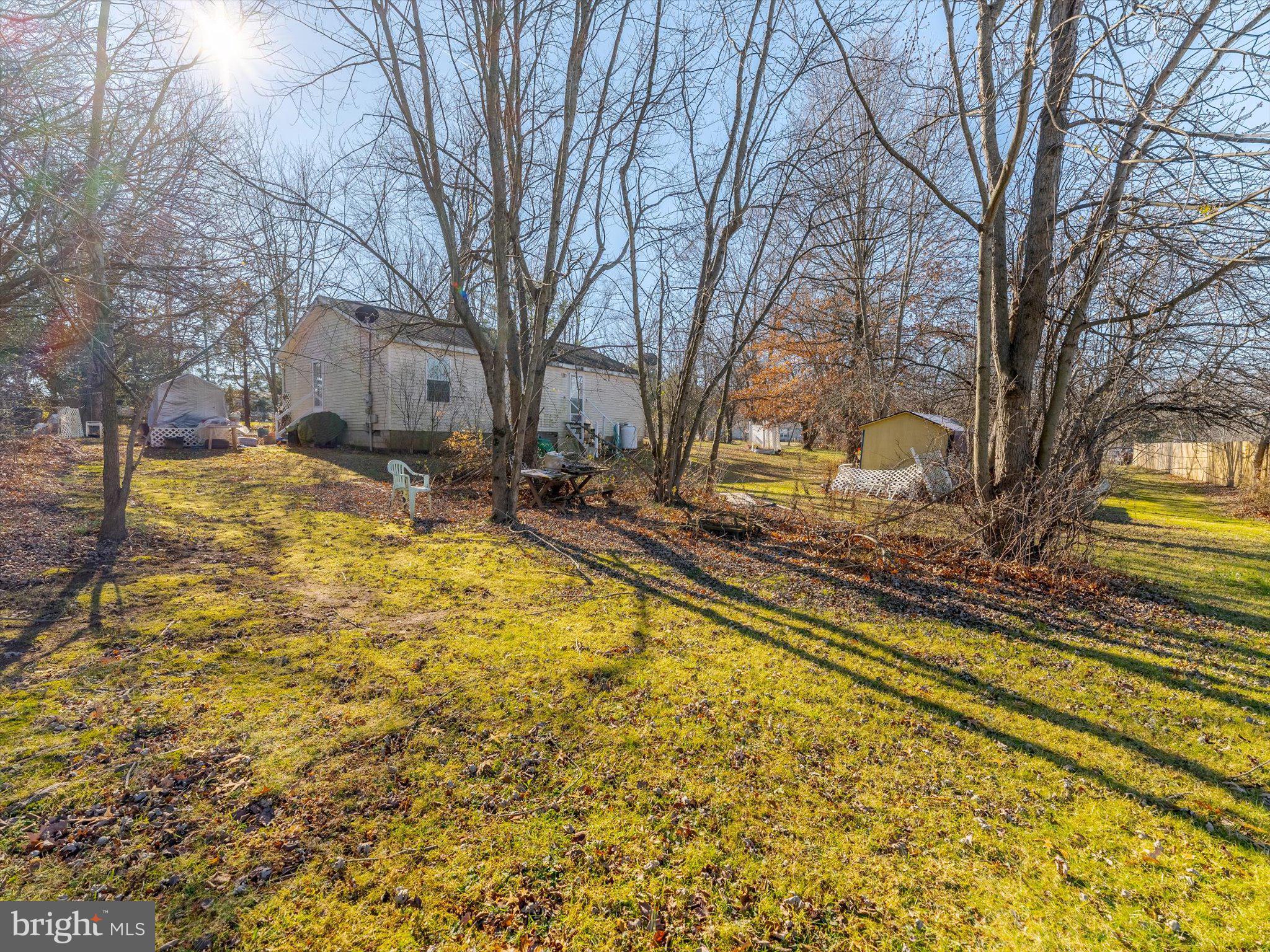 HILLTOWN - Residential