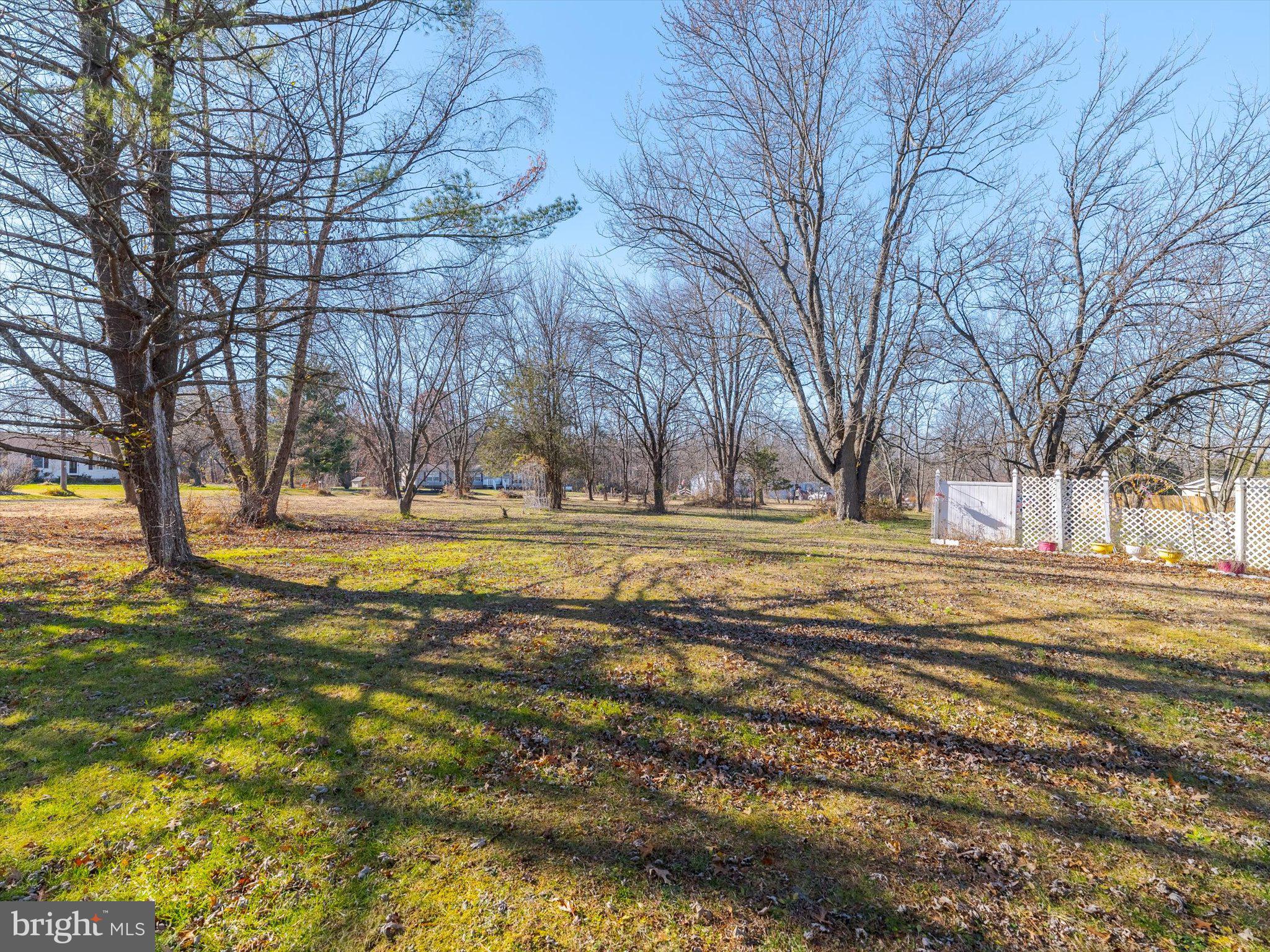 HILLTOWN - Residential