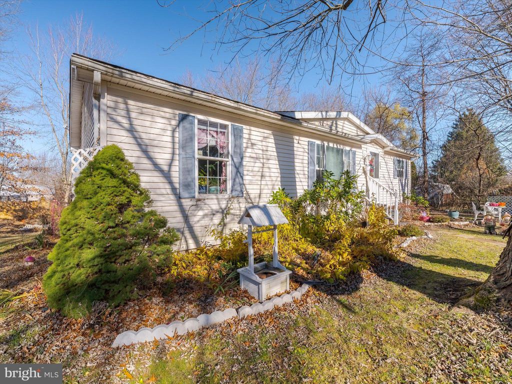 Photo of 346 Maregan Drive, SELLERSVILLE, PA 18960 (MLS # PABU2109724)