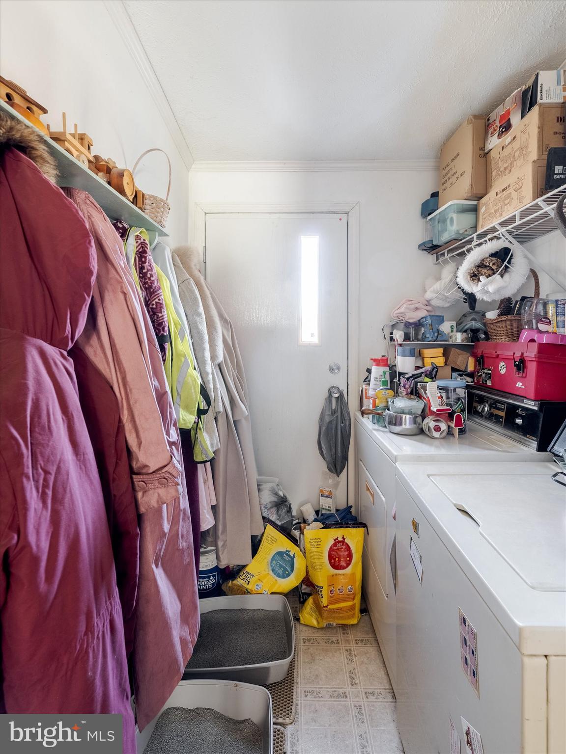 HILLTOWN - Residential