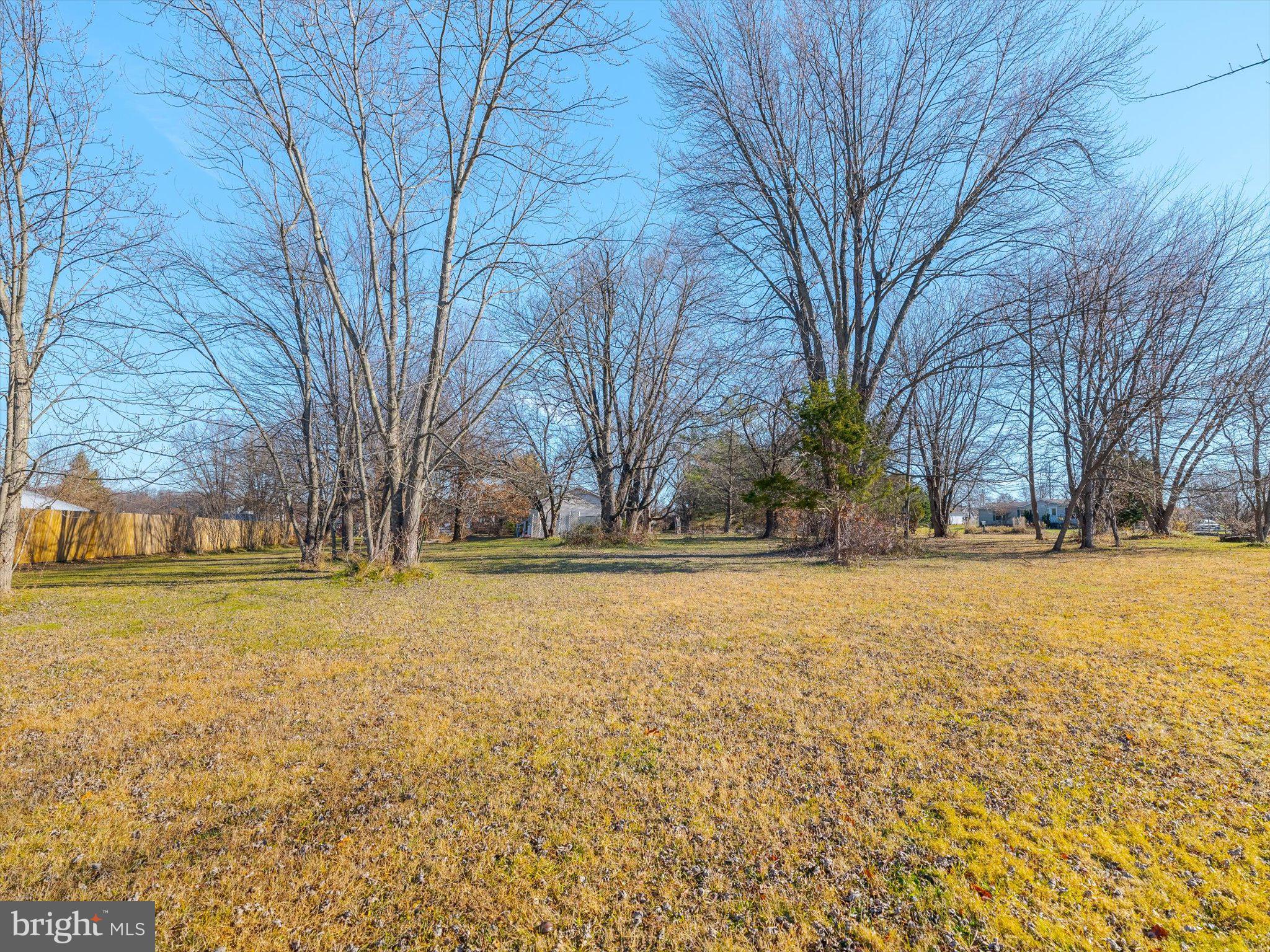 HILLTOWN - Residential