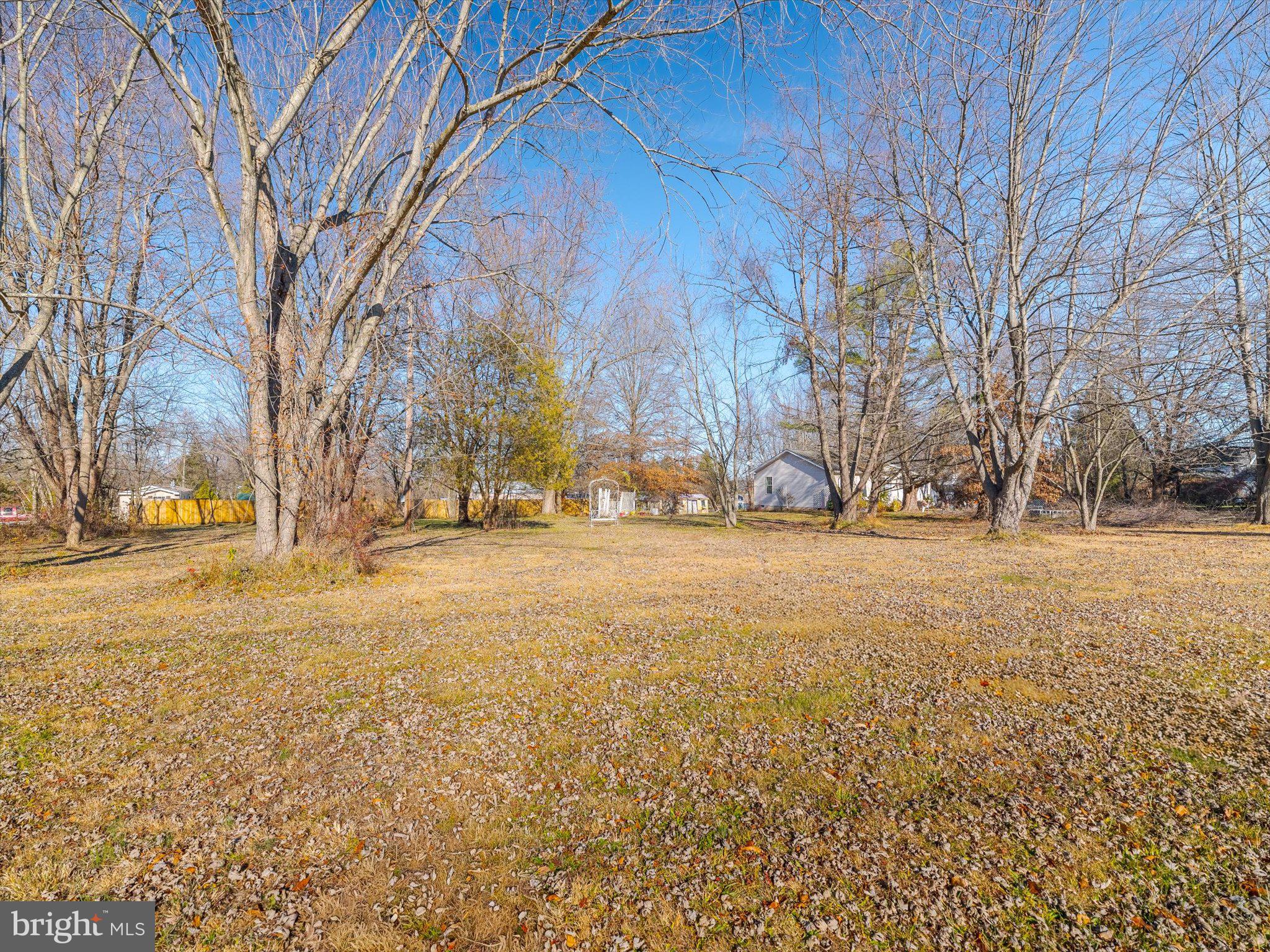 HILLTOWN - Residential