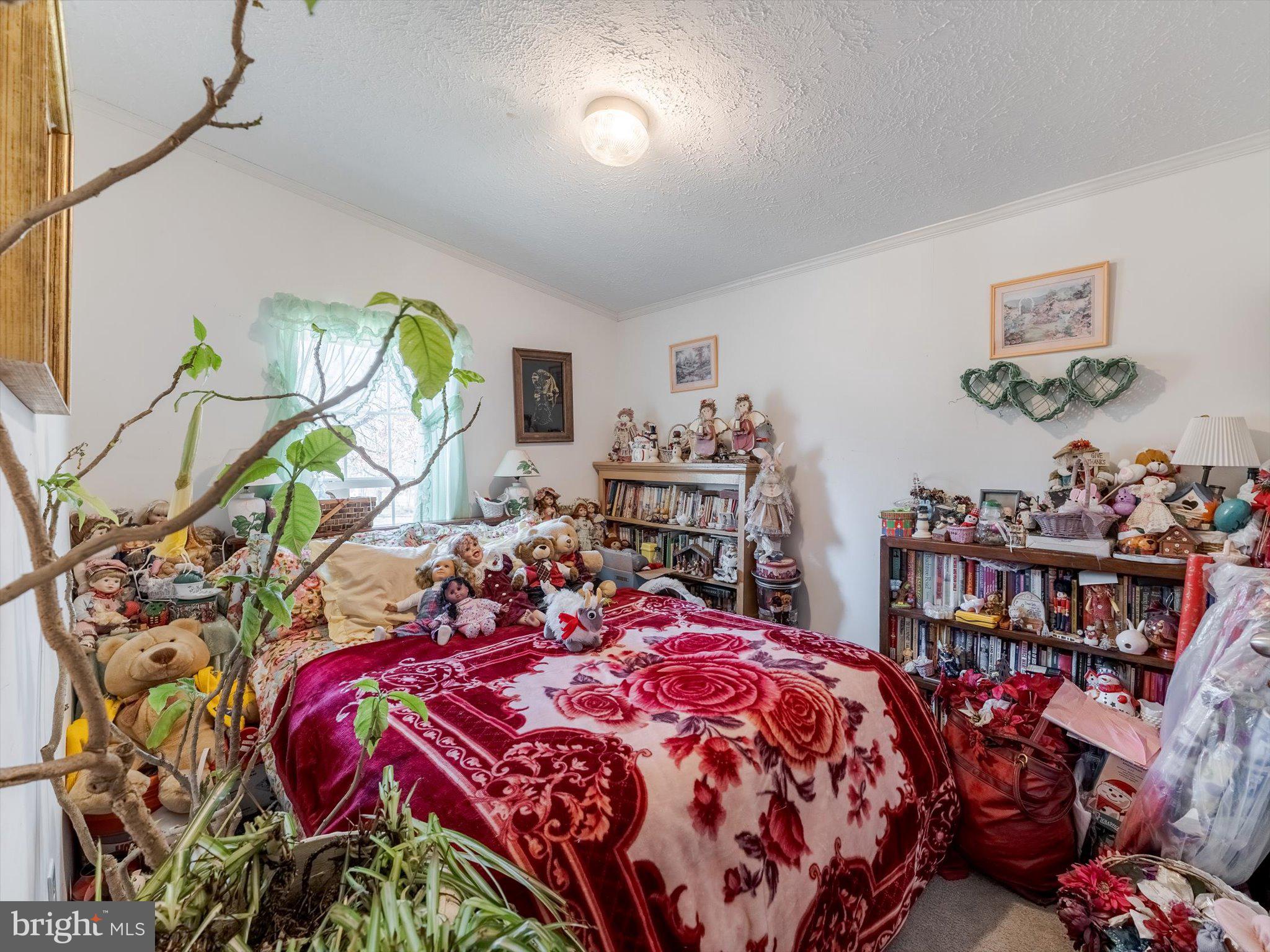 HILLTOWN - Residential