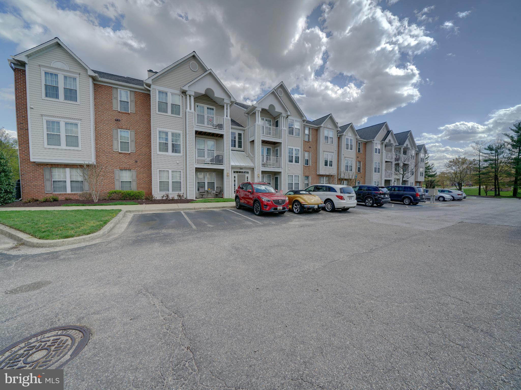 PINEY ORCHARD - Residential