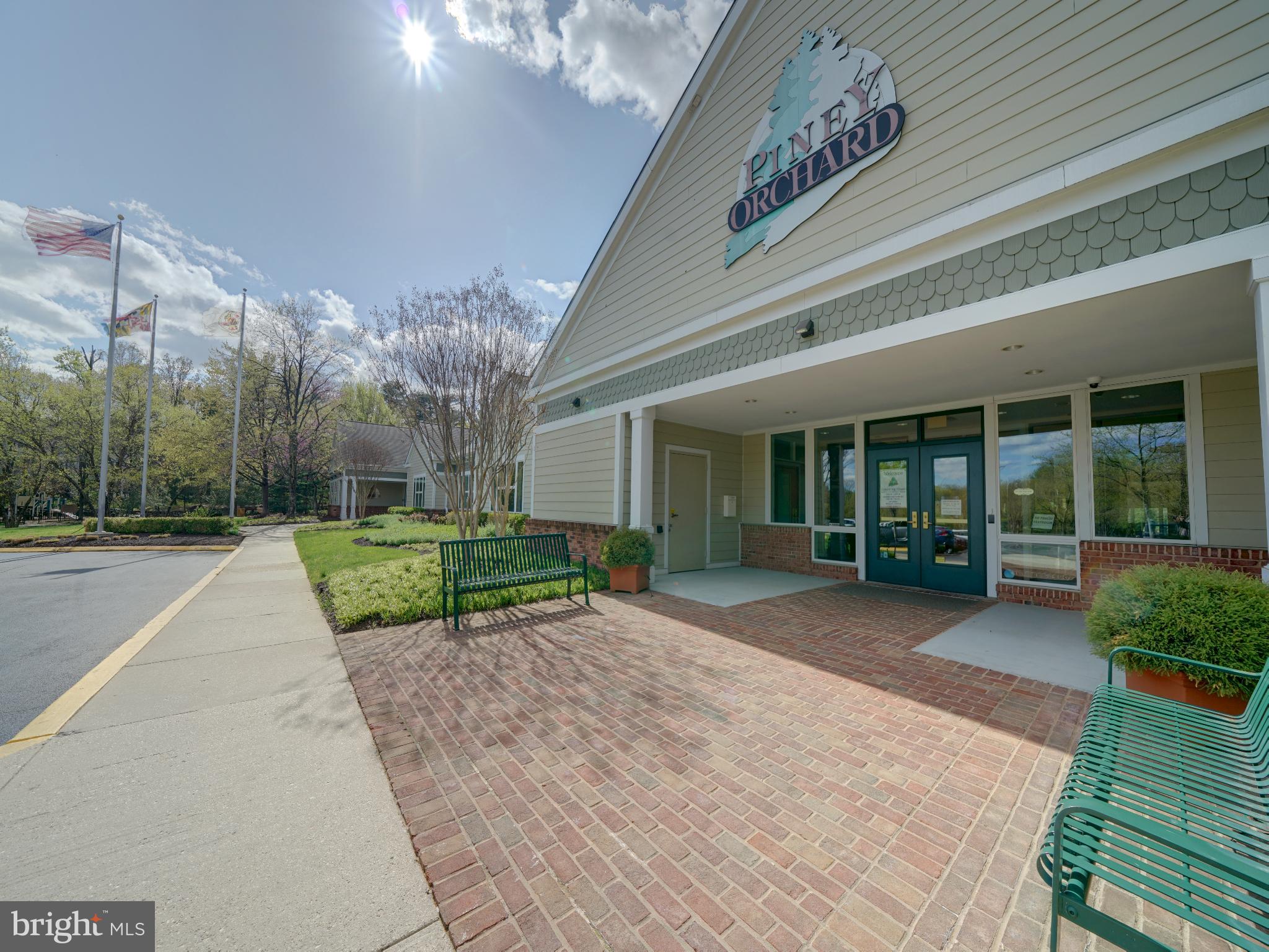 PINEY ORCHARD - Residential