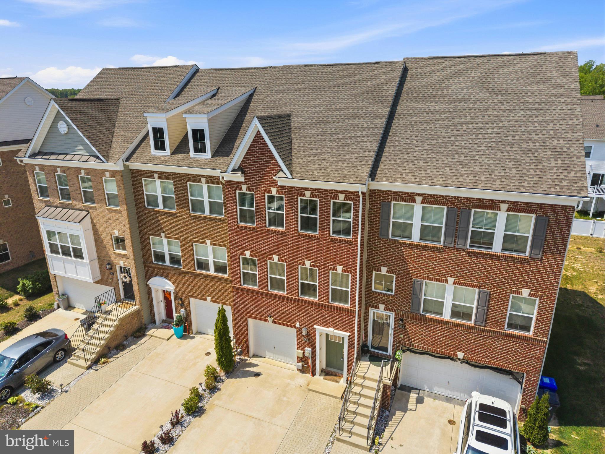 5809 JOHN KEATS PLACE