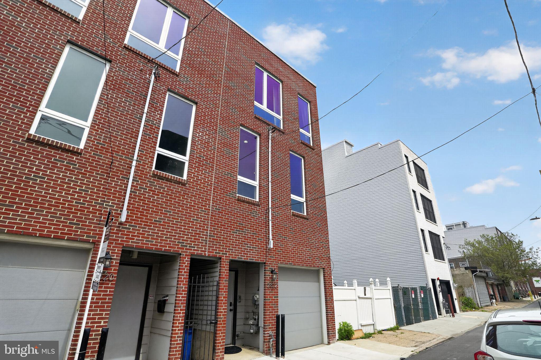 PORT RICHMOND - Residential