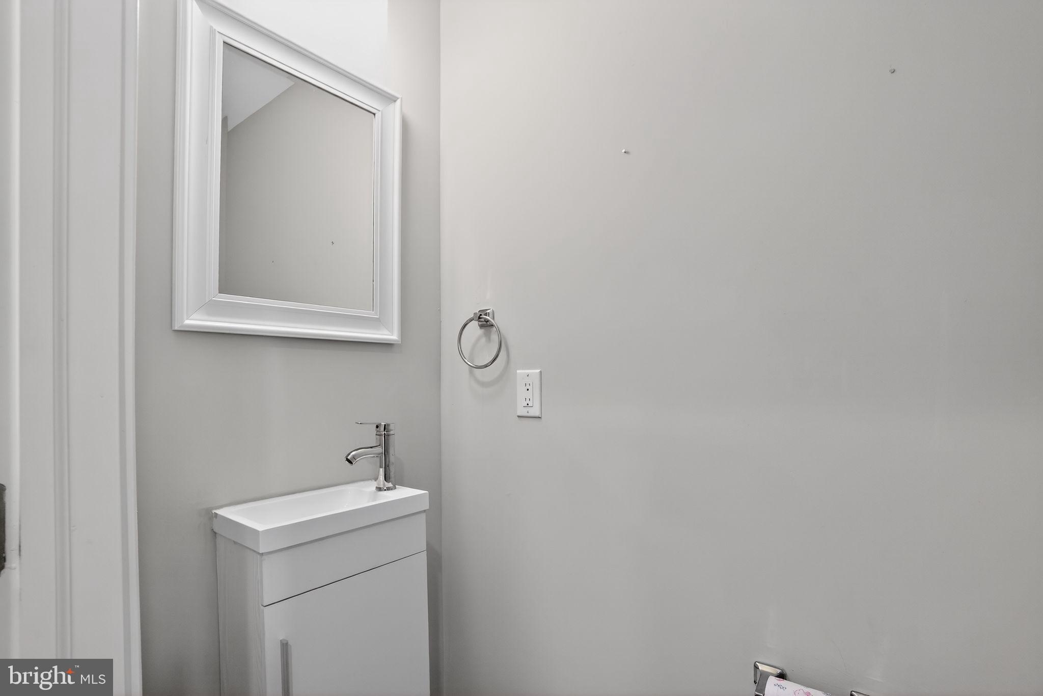 PORT RICHMOND - Residential