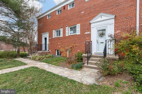 Photo of 3307 Martha Custis Drive, ALEXANDRIA, VA 22302 (MLS # VAAX2059886)