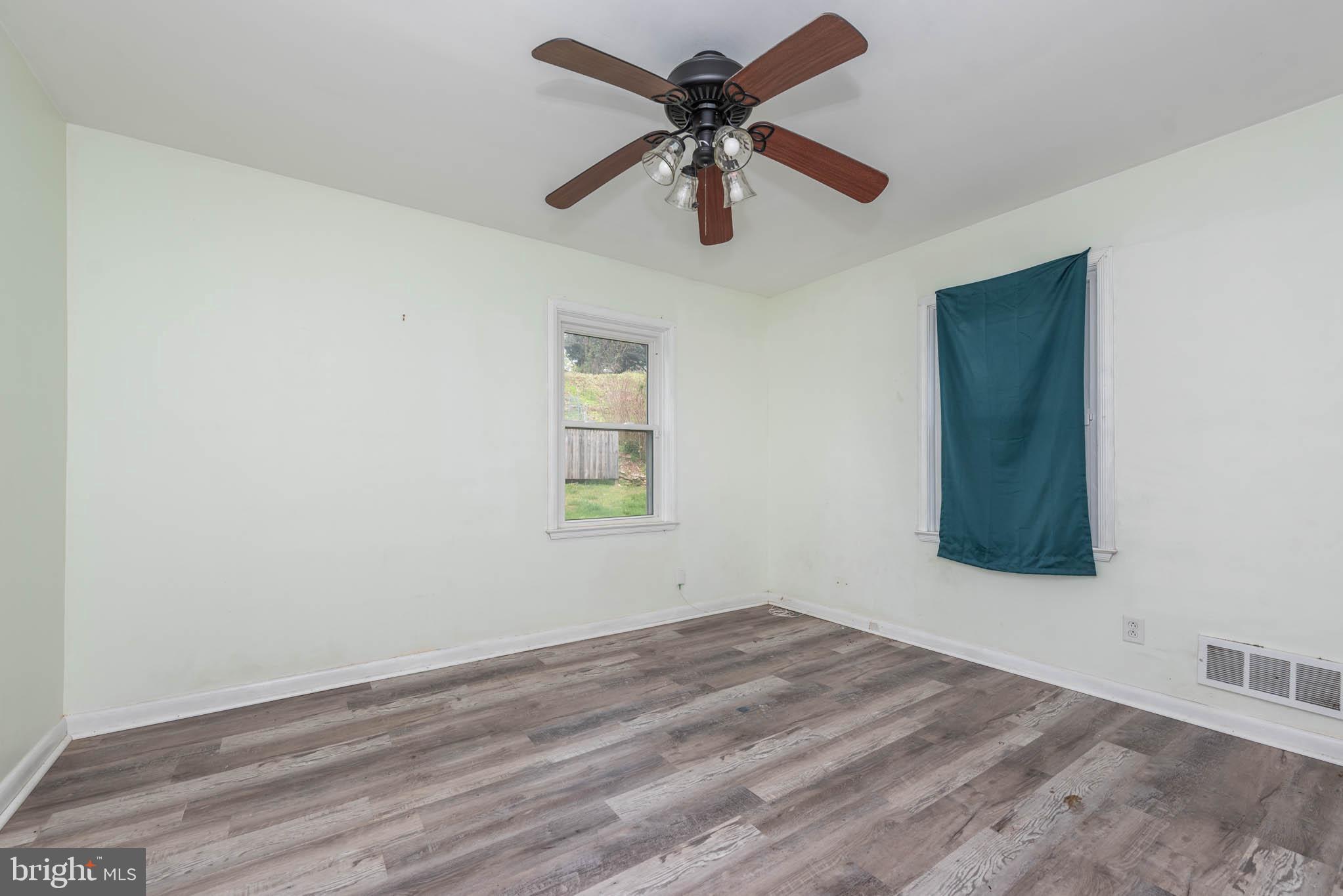 GLENDALE - Residential