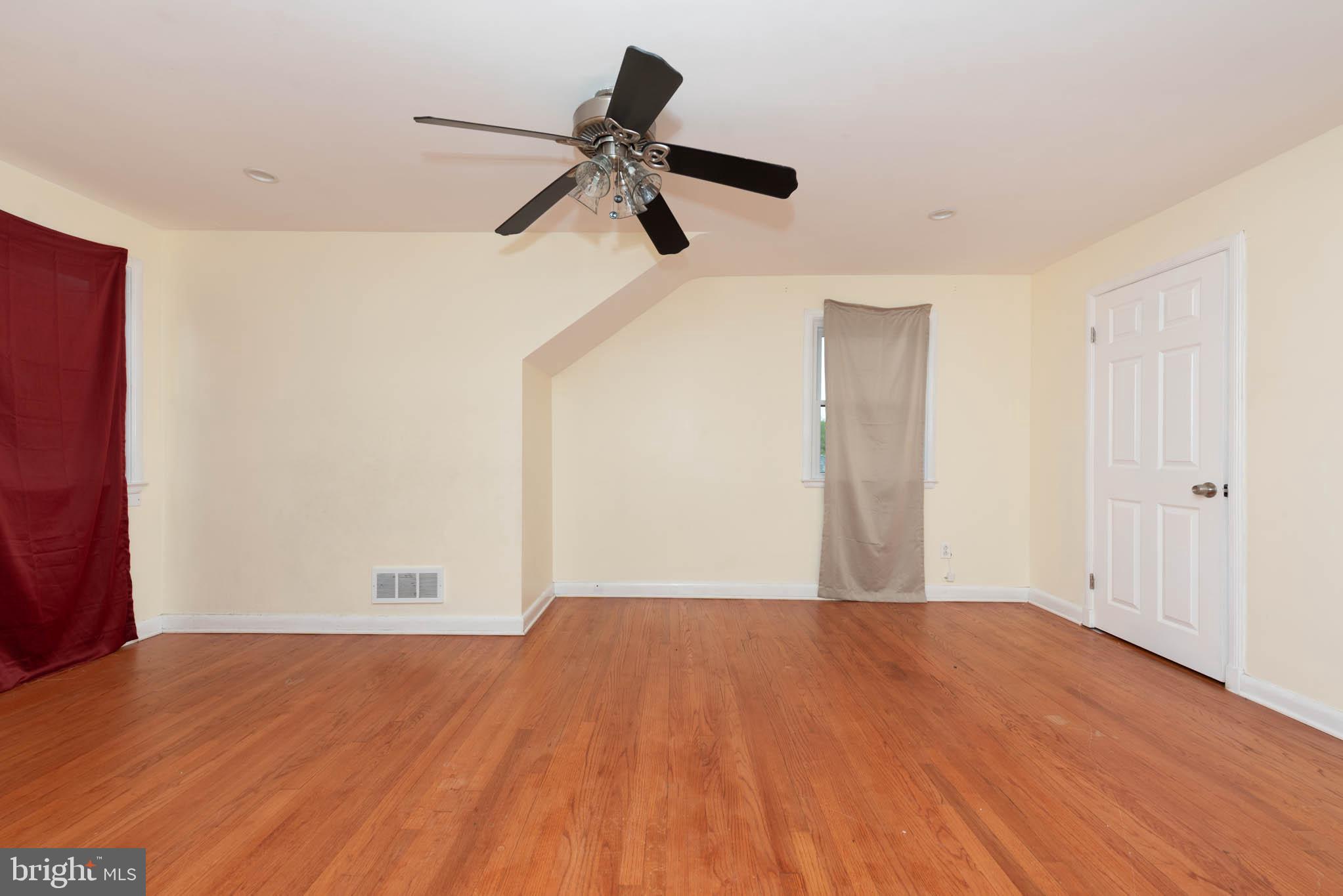 GLENDALE - Residential