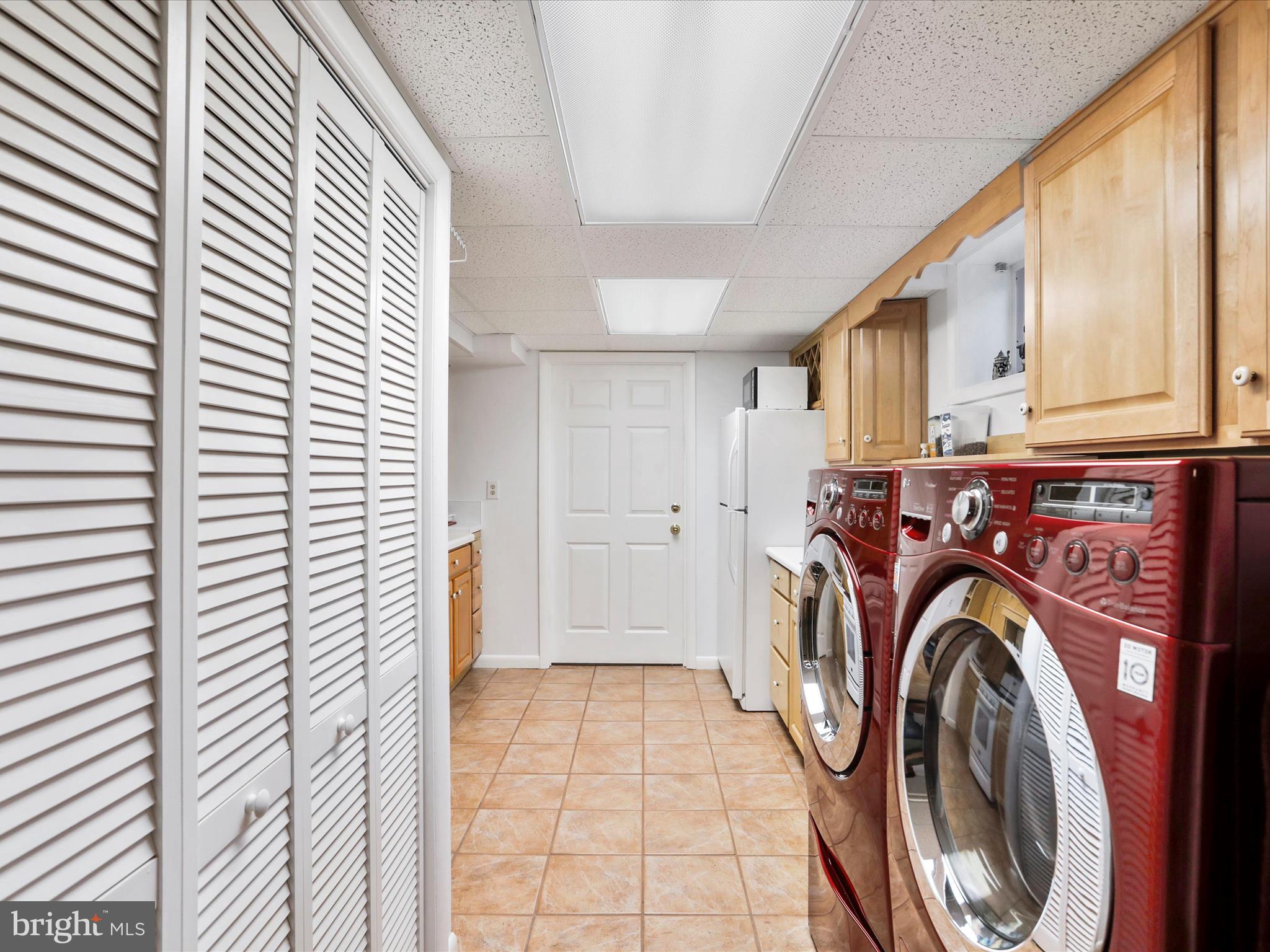 HAWTHORNE HEIGHTS - Residential