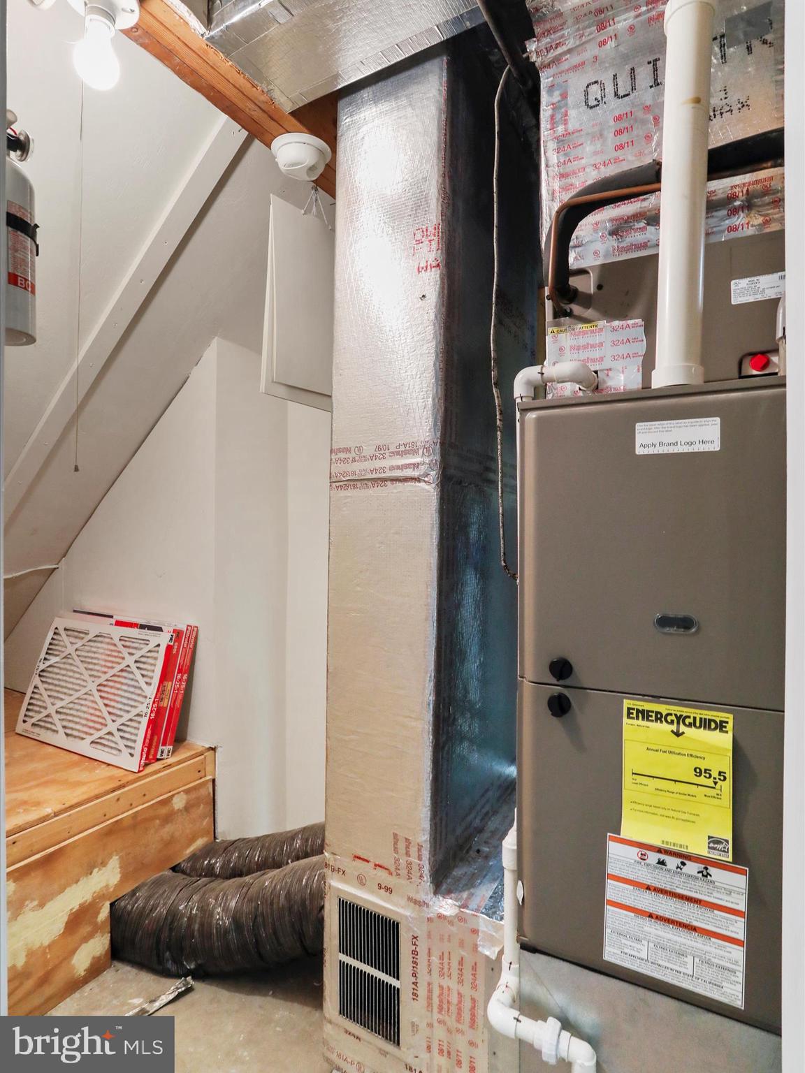 HAWTHORNE HEIGHTS - Residential