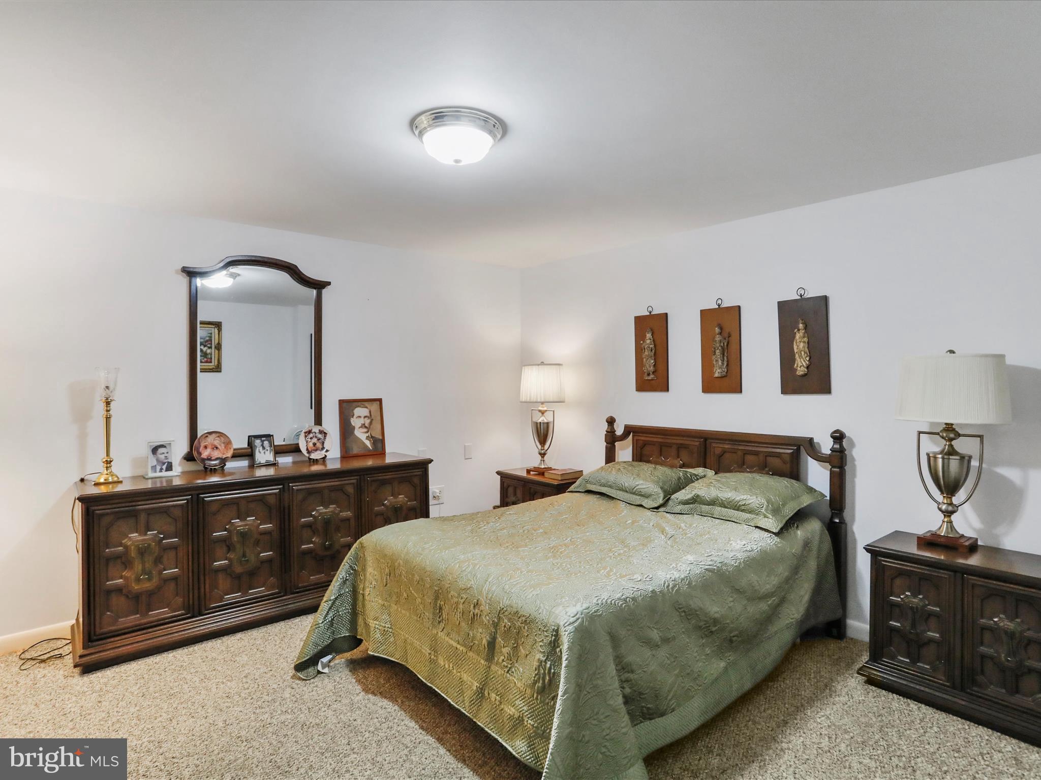 HAWTHORNE HEIGHTS - Residential