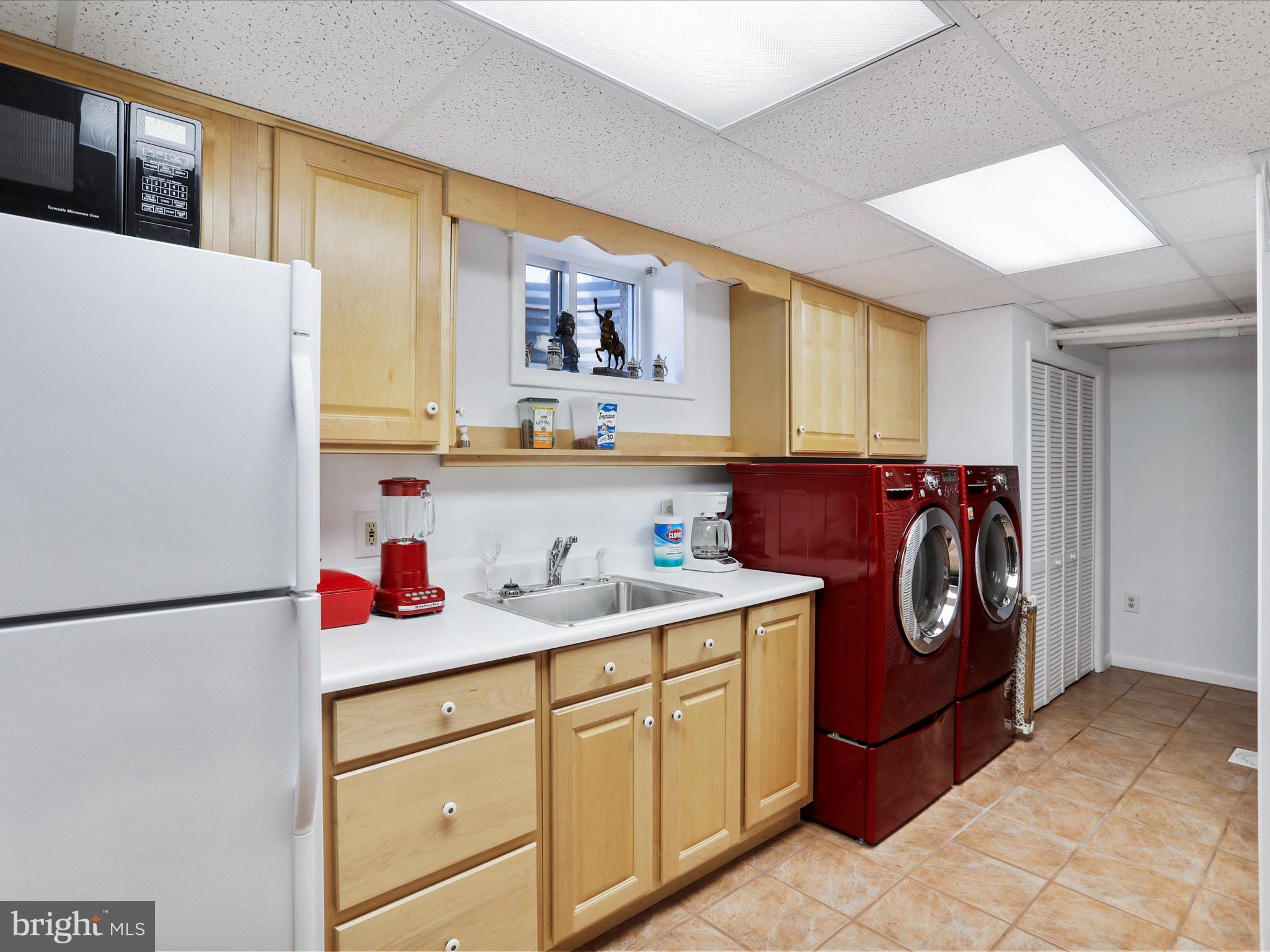 HAWTHORNE HEIGHTS - Residential