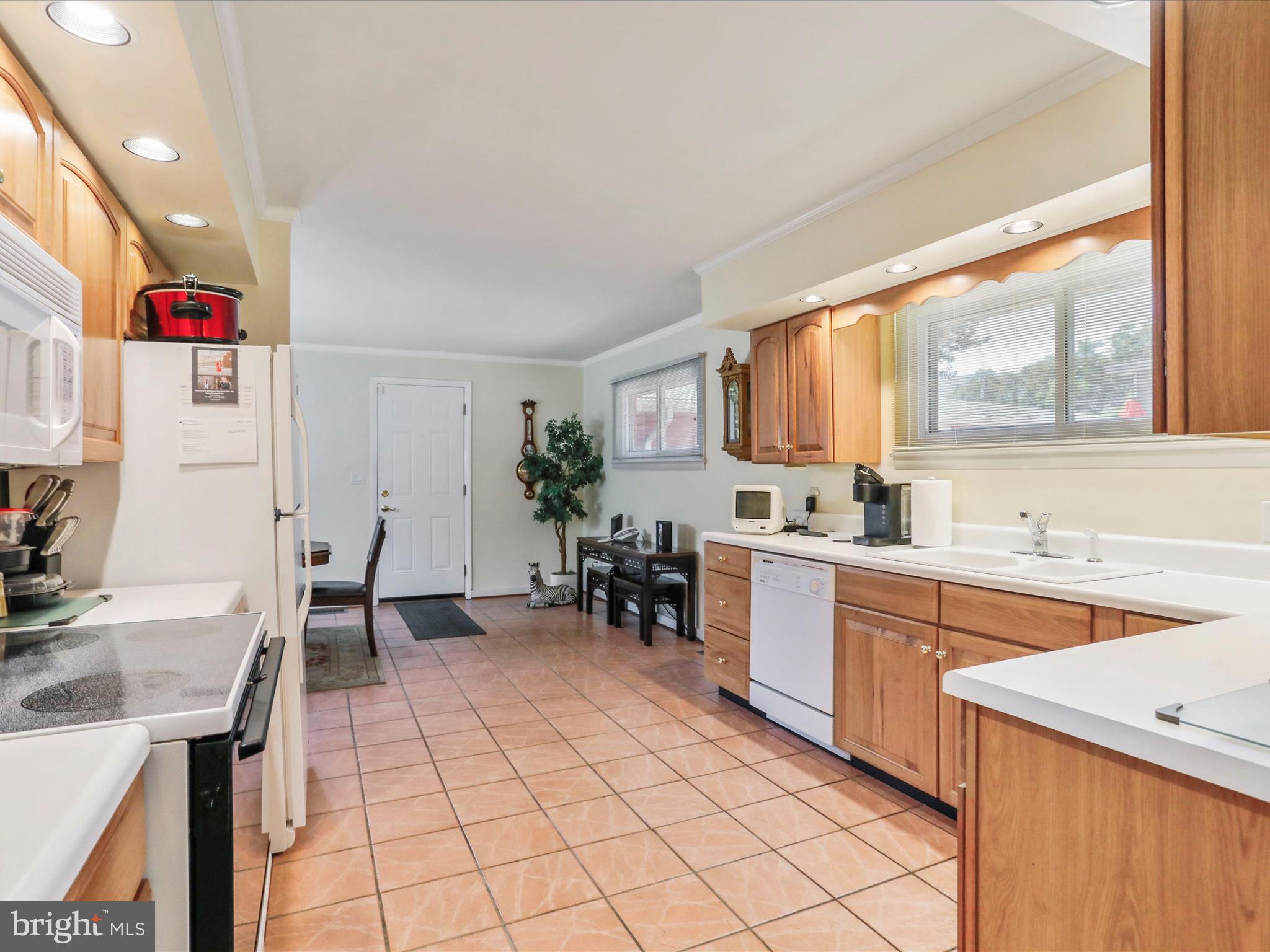 HAWTHORNE HEIGHTS - Residential