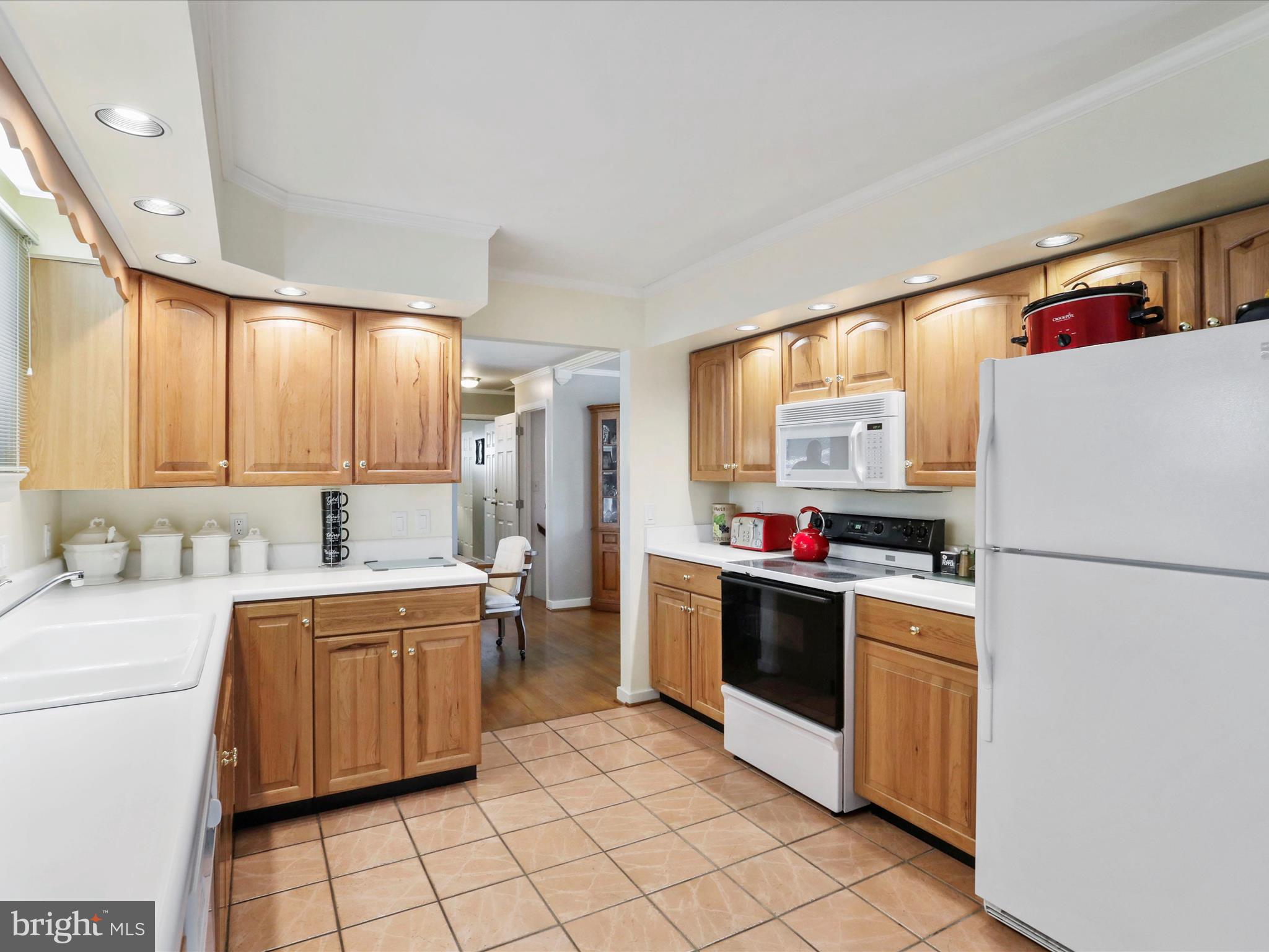 HAWTHORNE HEIGHTS - Residential