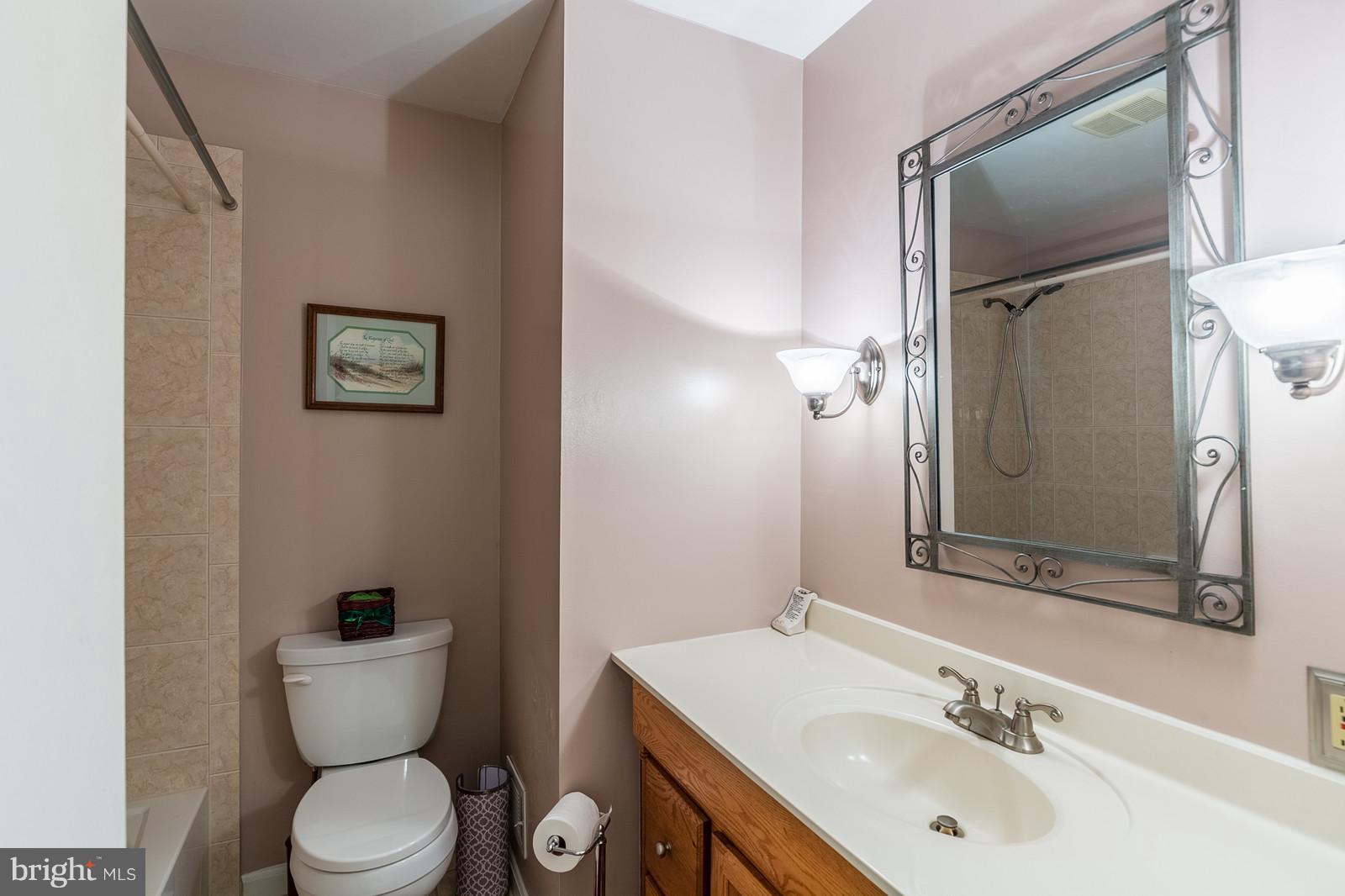 LAKE RIDGE PART 1 - Residential