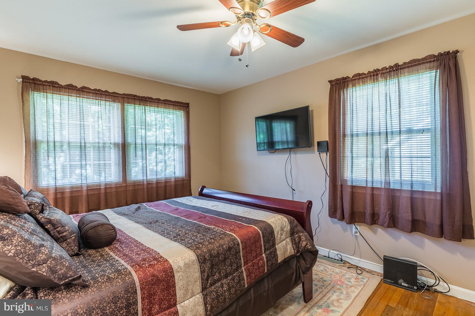 LAKE RIDGE PART 1 - Residential