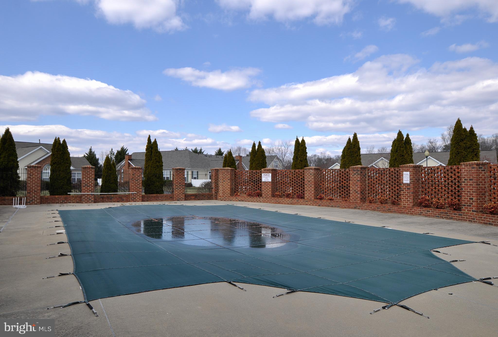 REGENCY PARK VILLAS - Residential