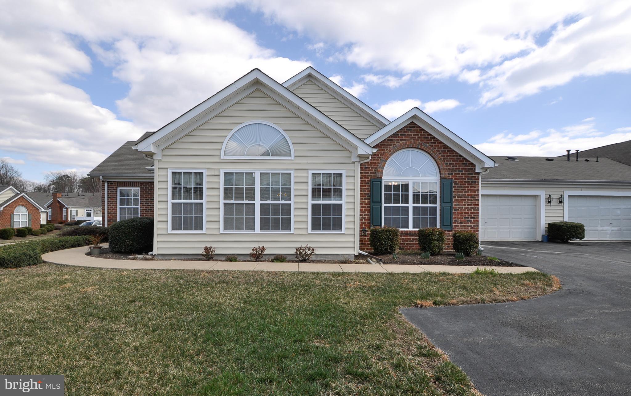 REGENCY PARK VILLAS - Residential