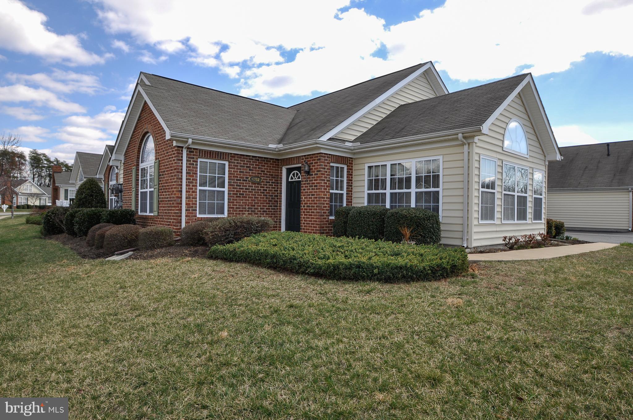 REGENCY PARK VILLAS - Residential