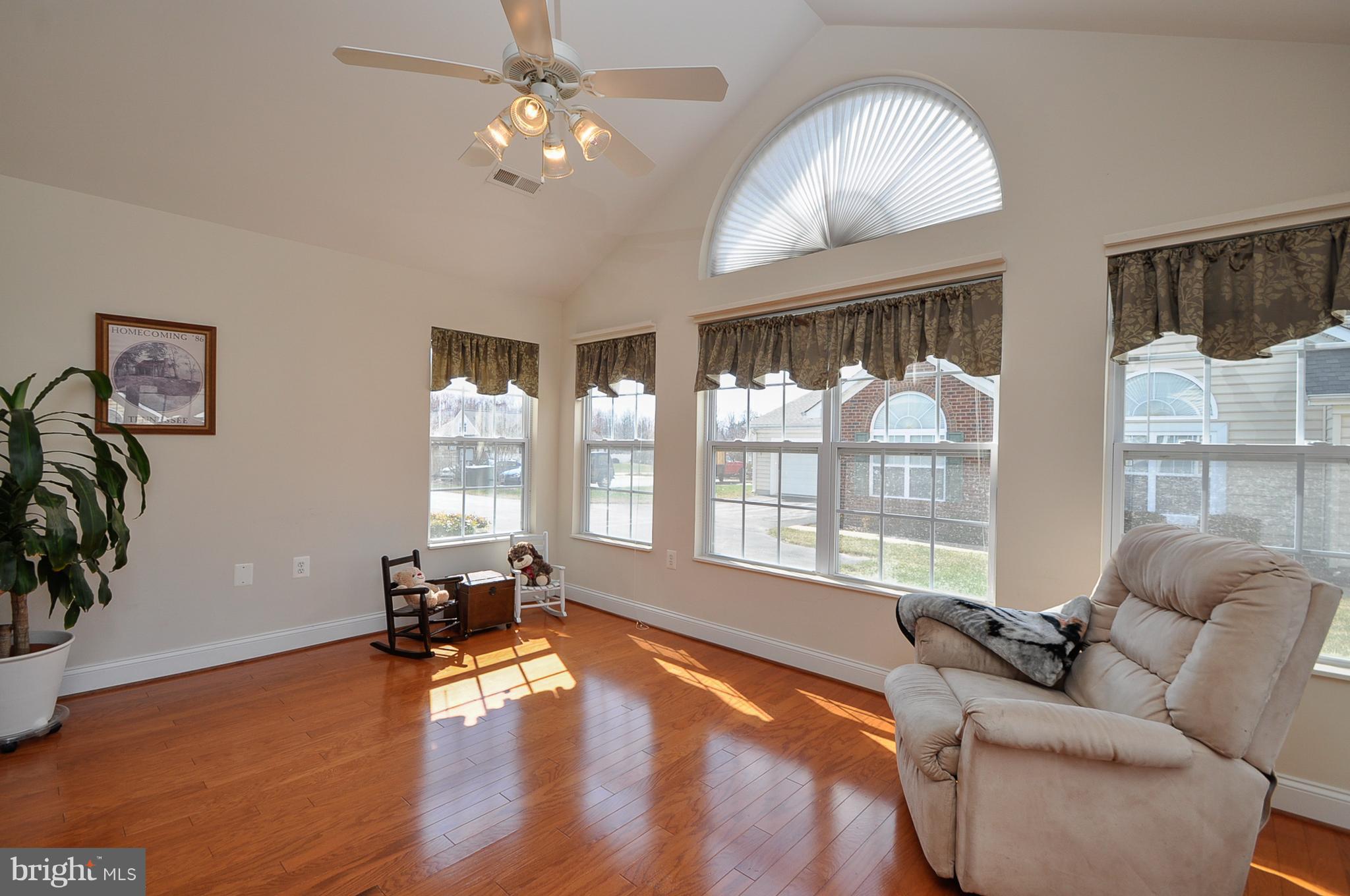 REGENCY PARK VILLAS - Residential