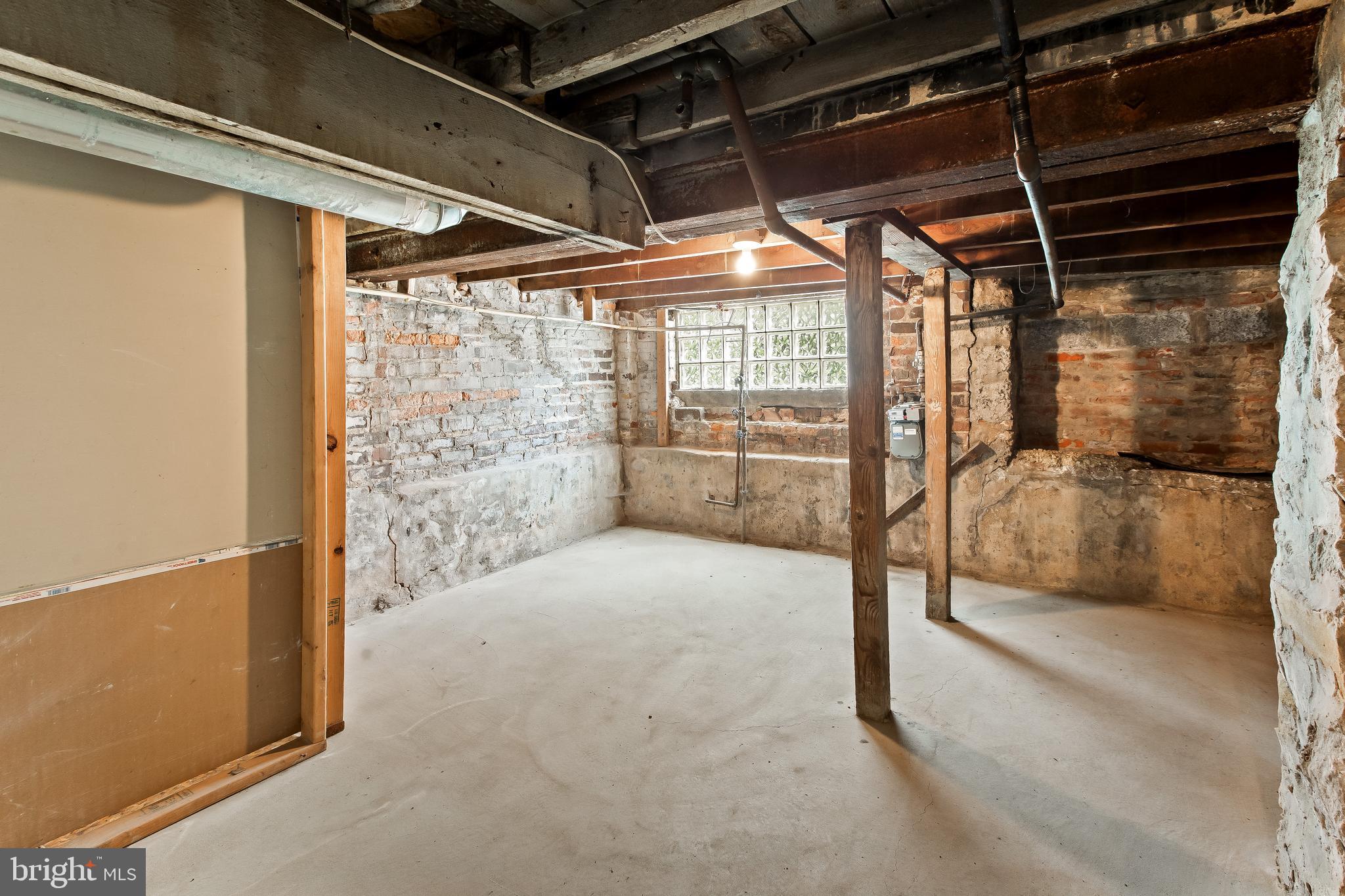 RESERVOIR HILL - Residential