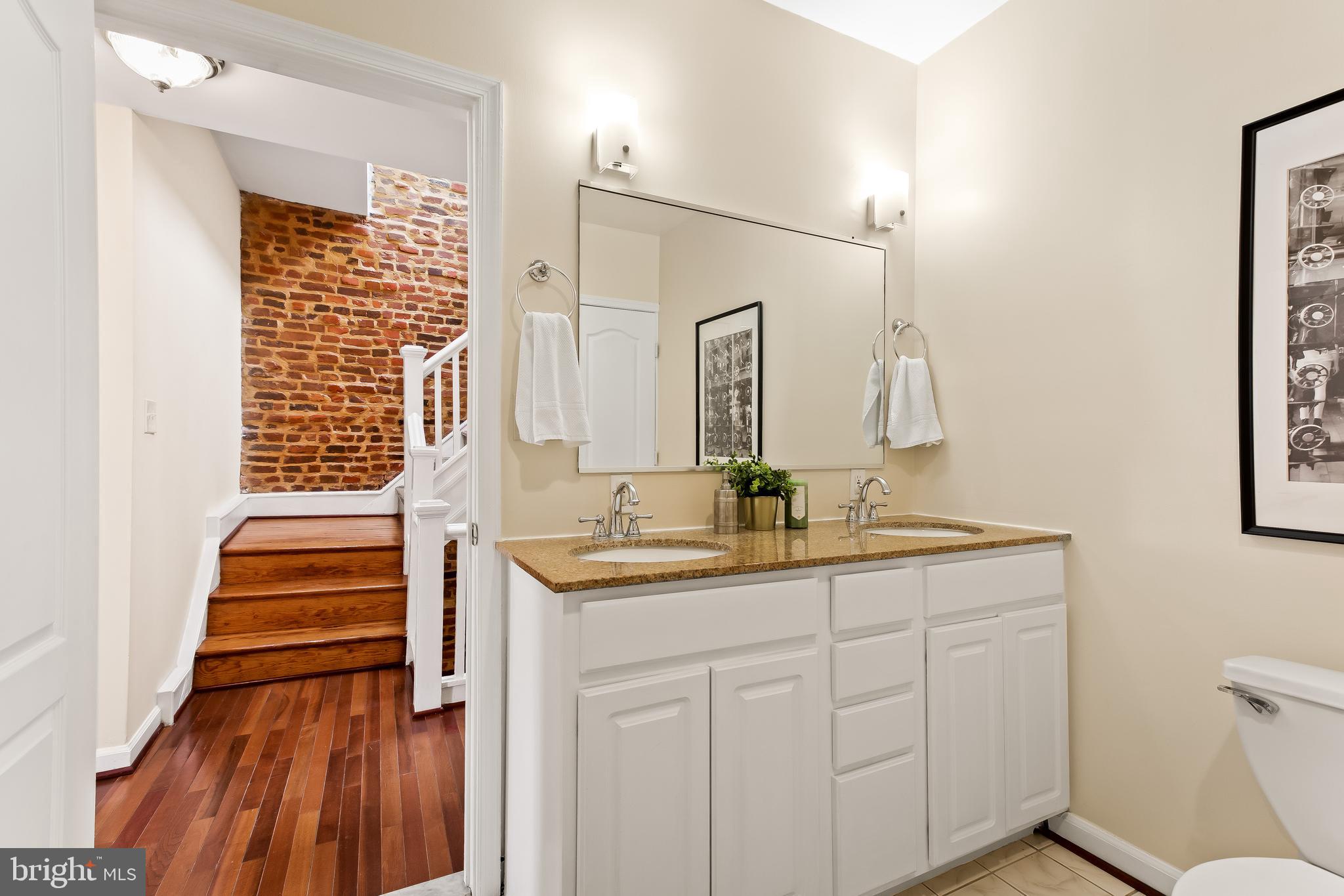 RESERVOIR HILL - Residential