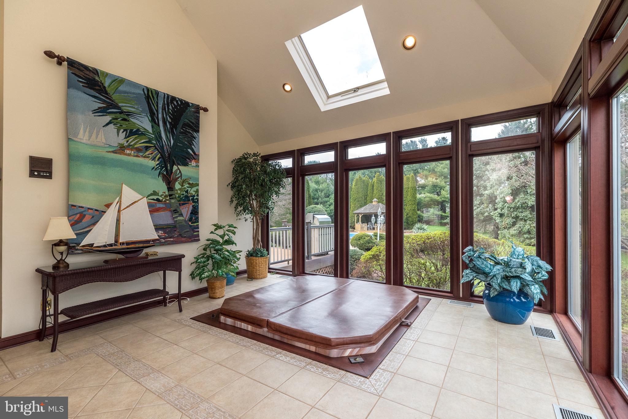 HIGHSPIRE - Residential