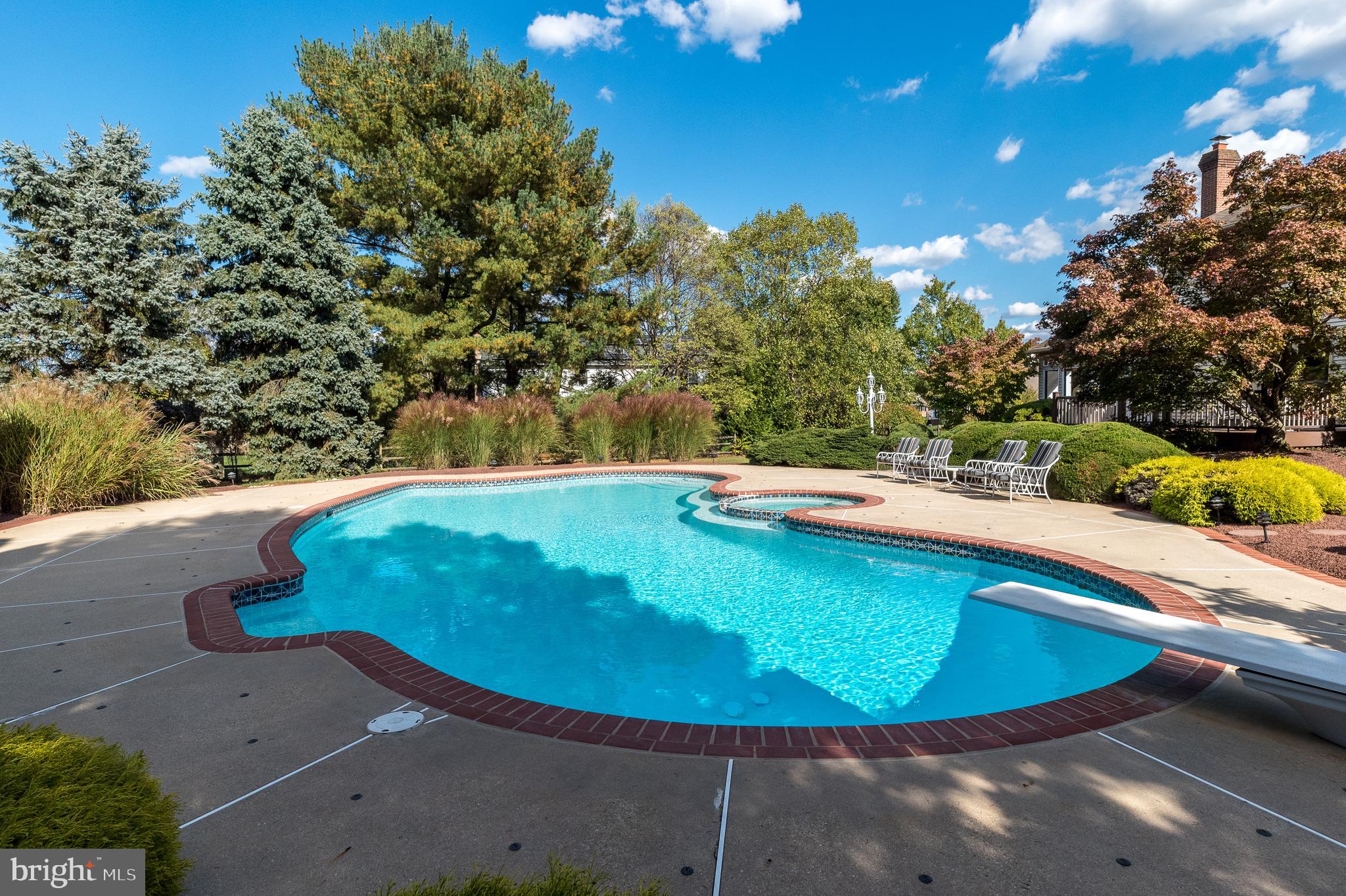 HIGHSPIRE - Residential