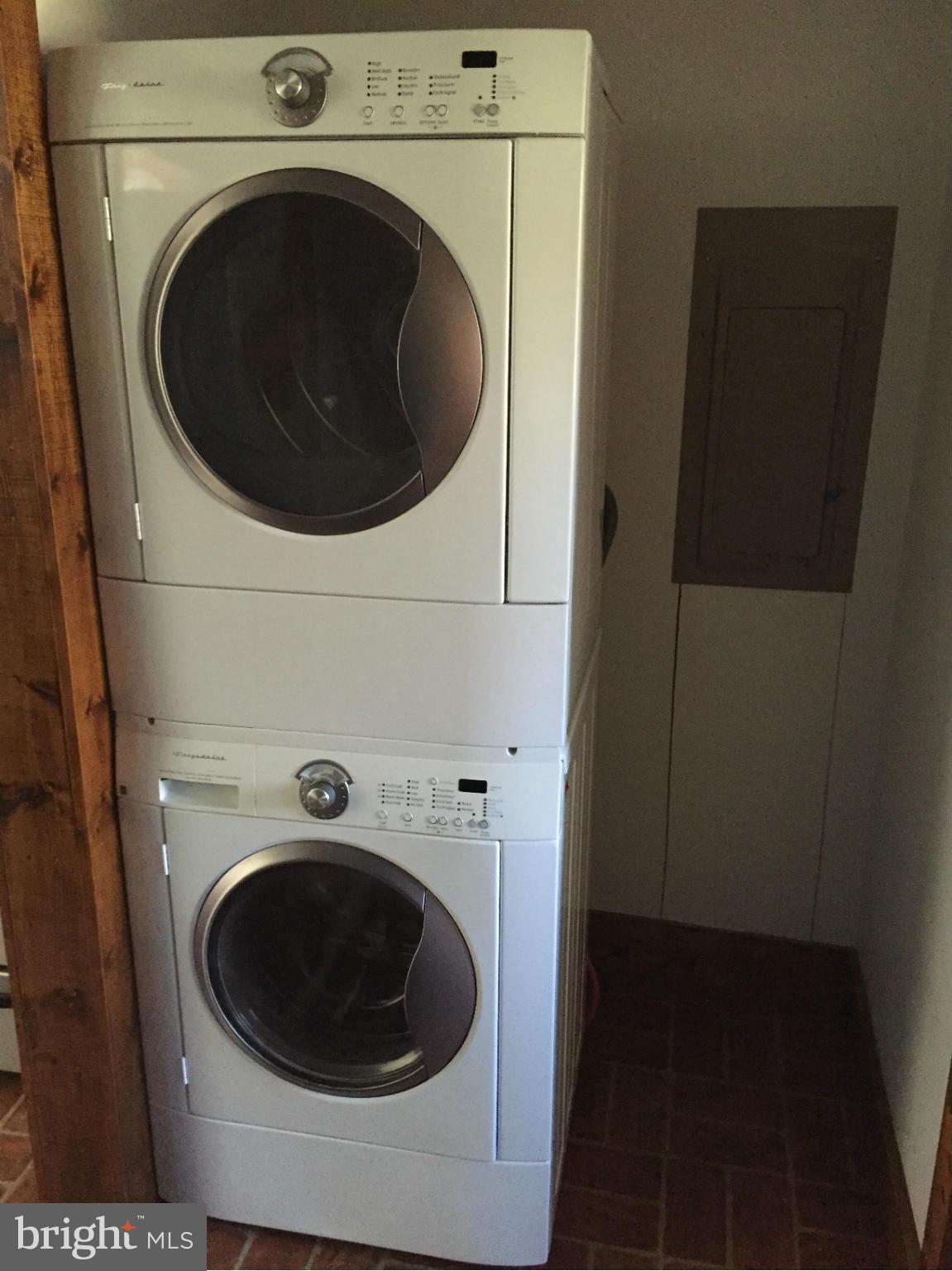 ANCHORAGE ACRES - Residential