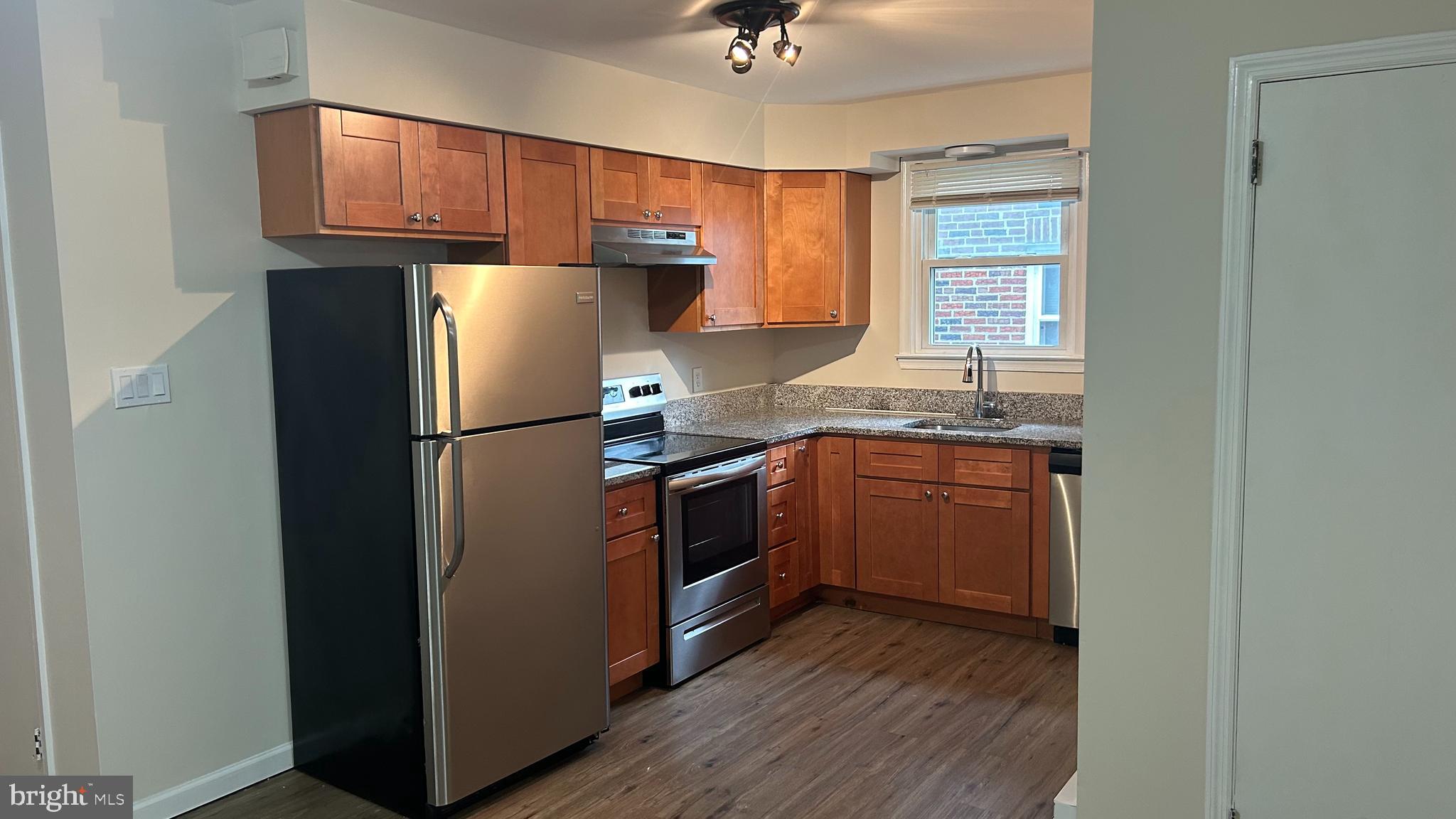 ROCKLEDGE - Residential Lease