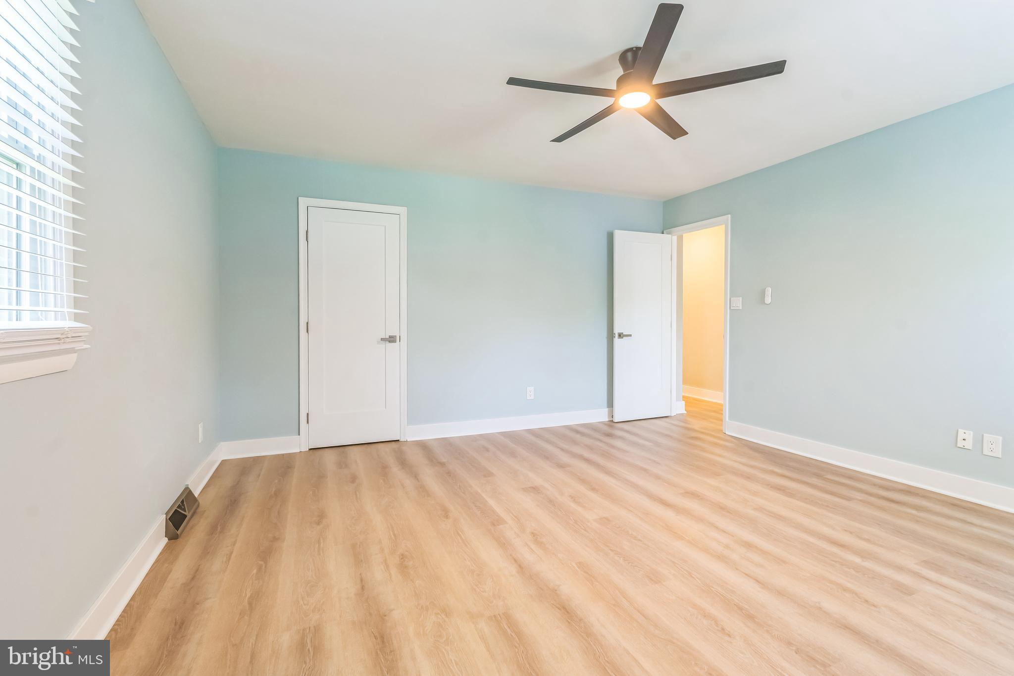 HILLSMERE ESTATES - Residential Lease