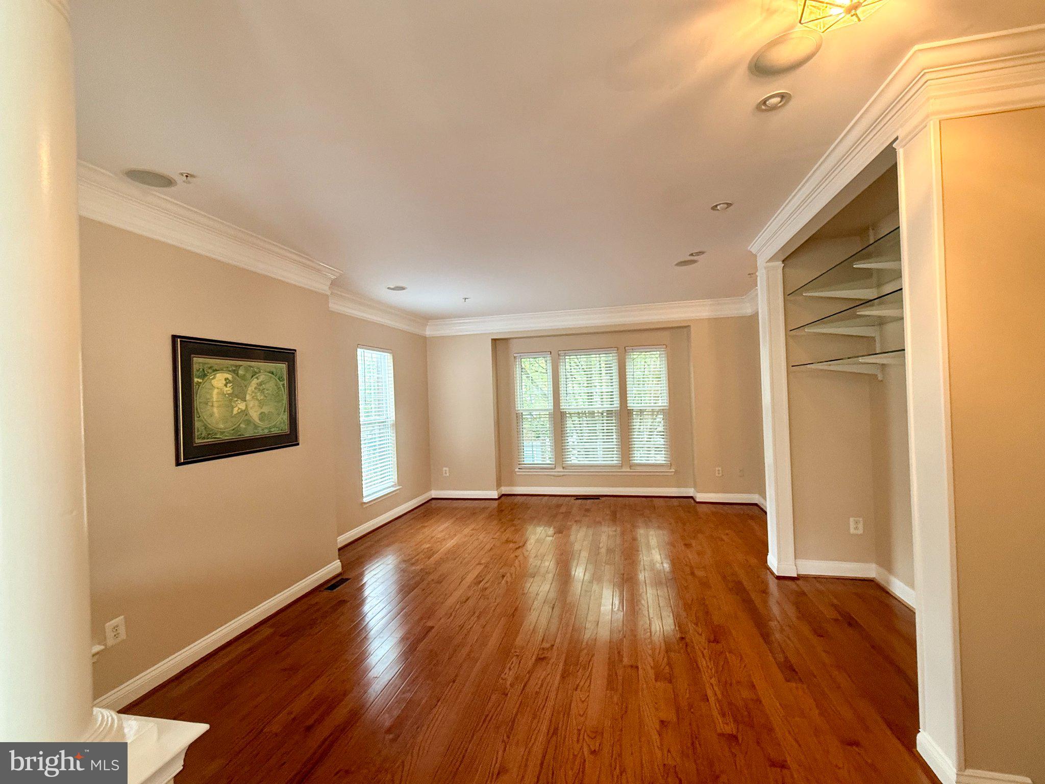 205 GARDEN VIEW WAY