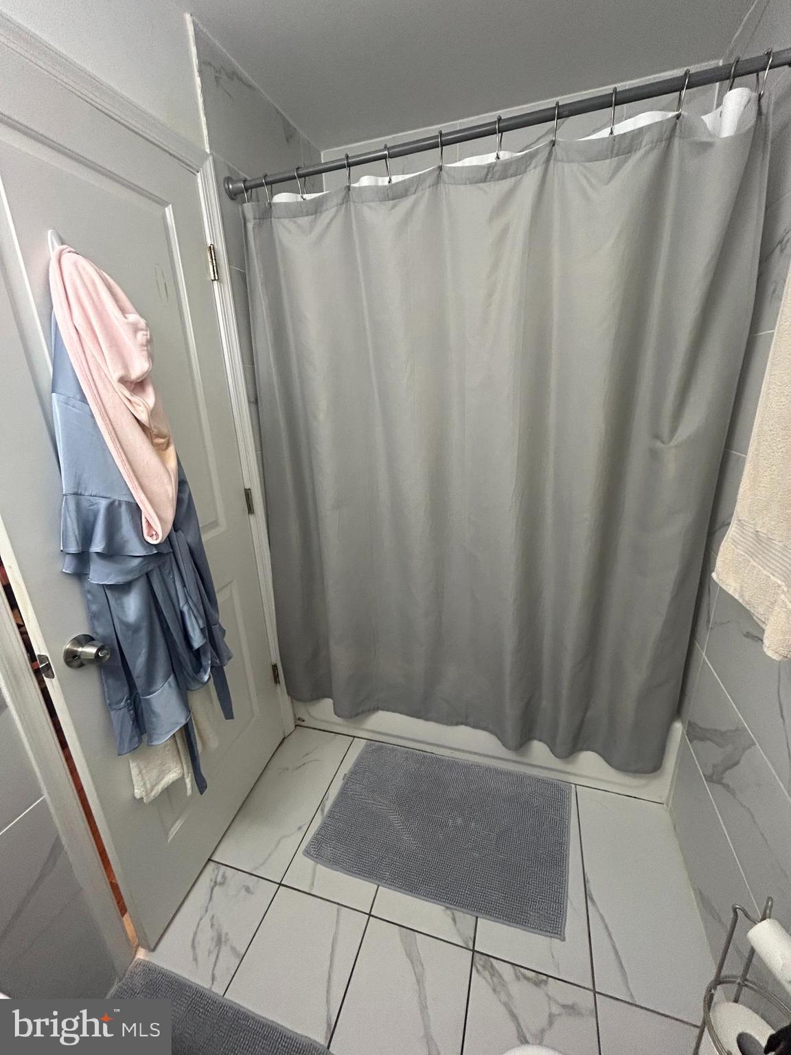 PASSYUNK SQUARE - Residential Lease