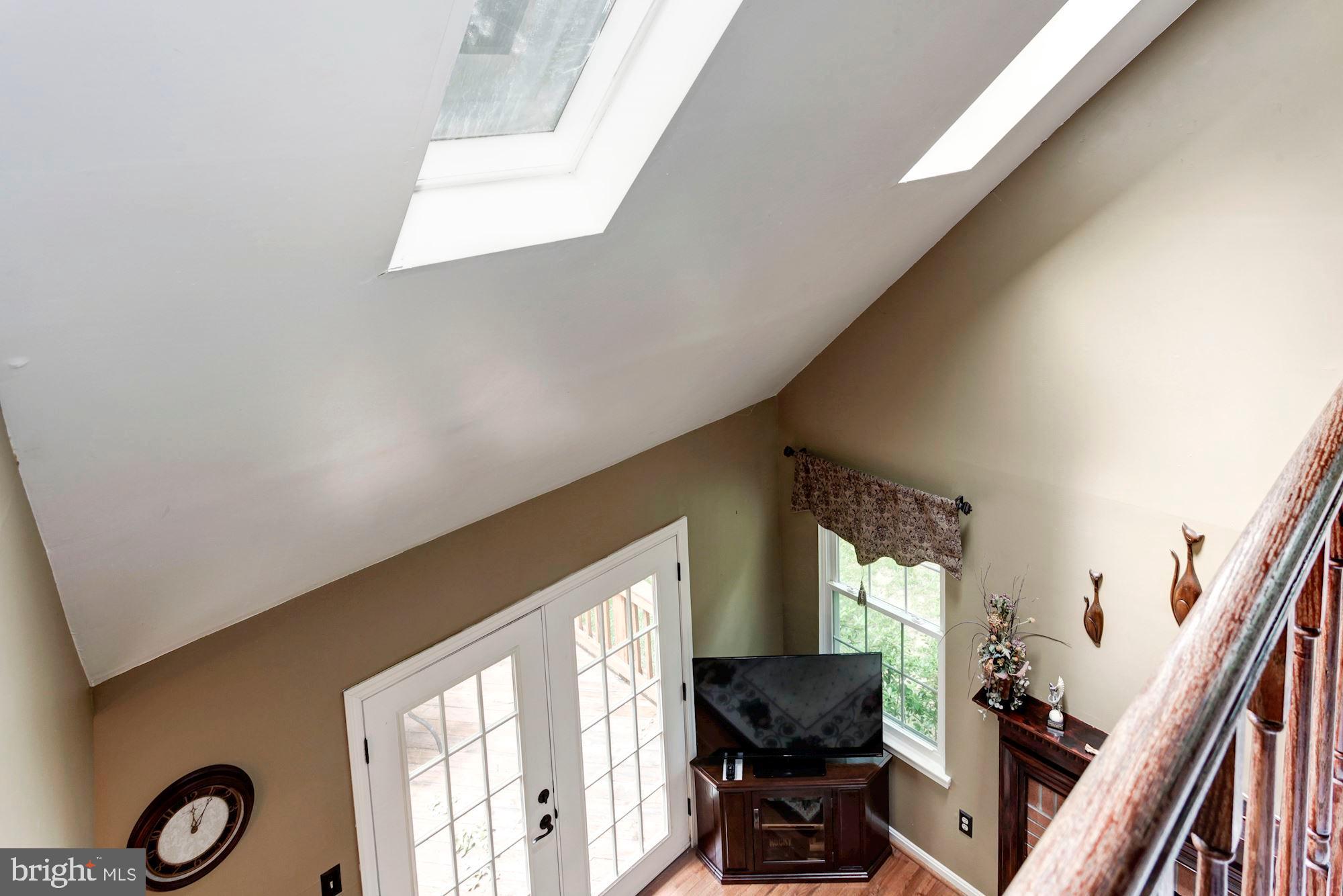 LAKE RIDGE - Residential