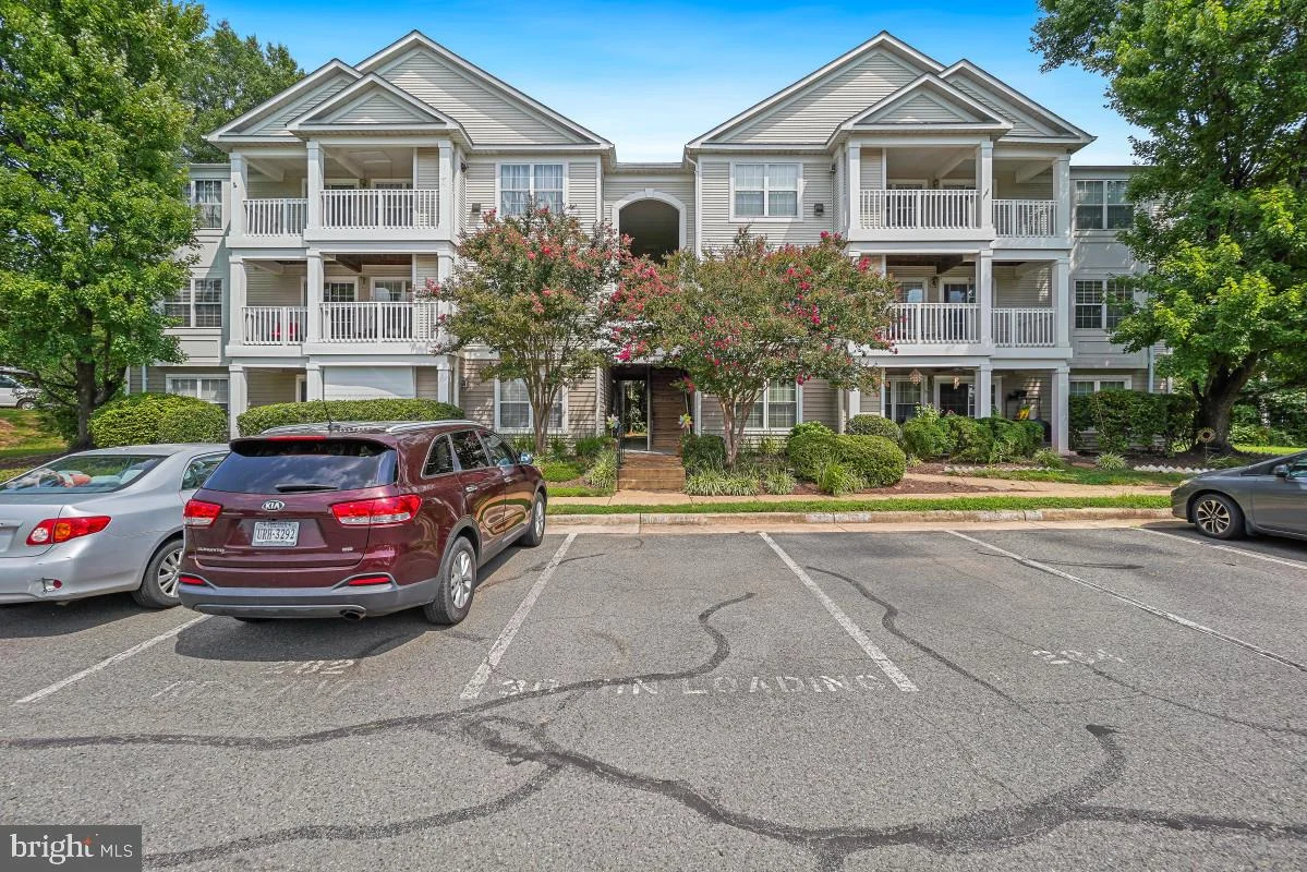 11001 Kinship Court Unit 203, Manassas, VA, 20109