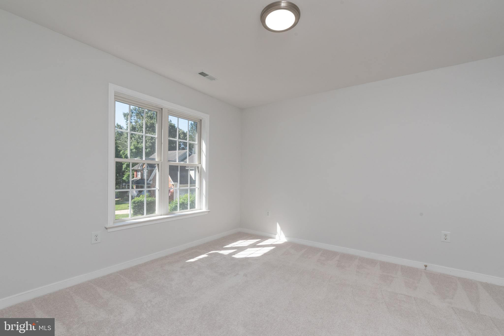 HAMPTON PARK - Residential