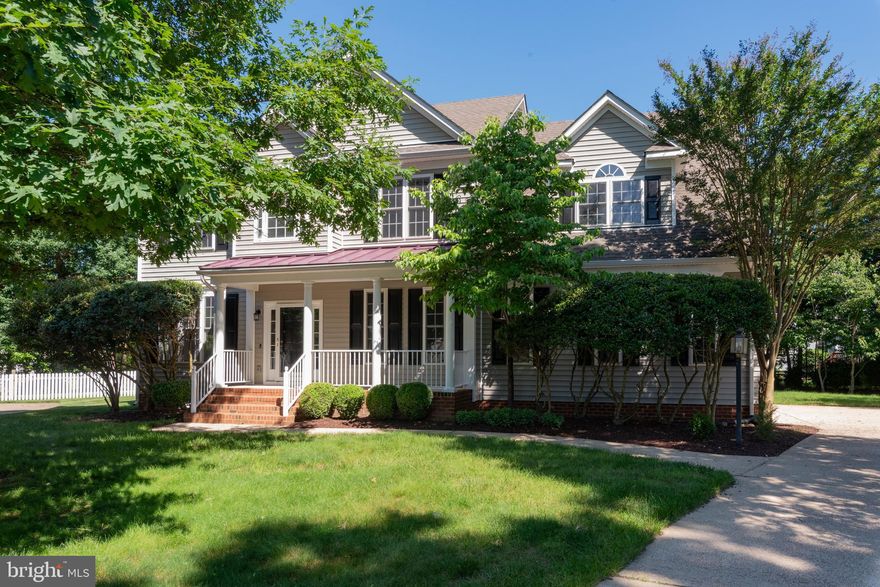 Beautiful Single-Family Home on a Large Cul De Sac Lot. New Carpet, Fresh Paint, Hardwood Floors, Upgraded Counter Tops, Primary Bath, Walk in Closets, Much More. Must See!