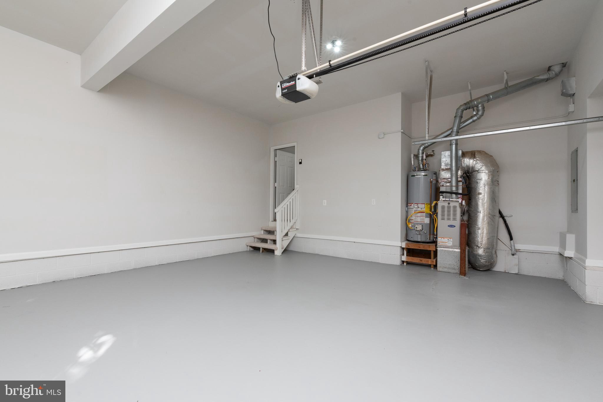 HAMPTON PARK - Residential