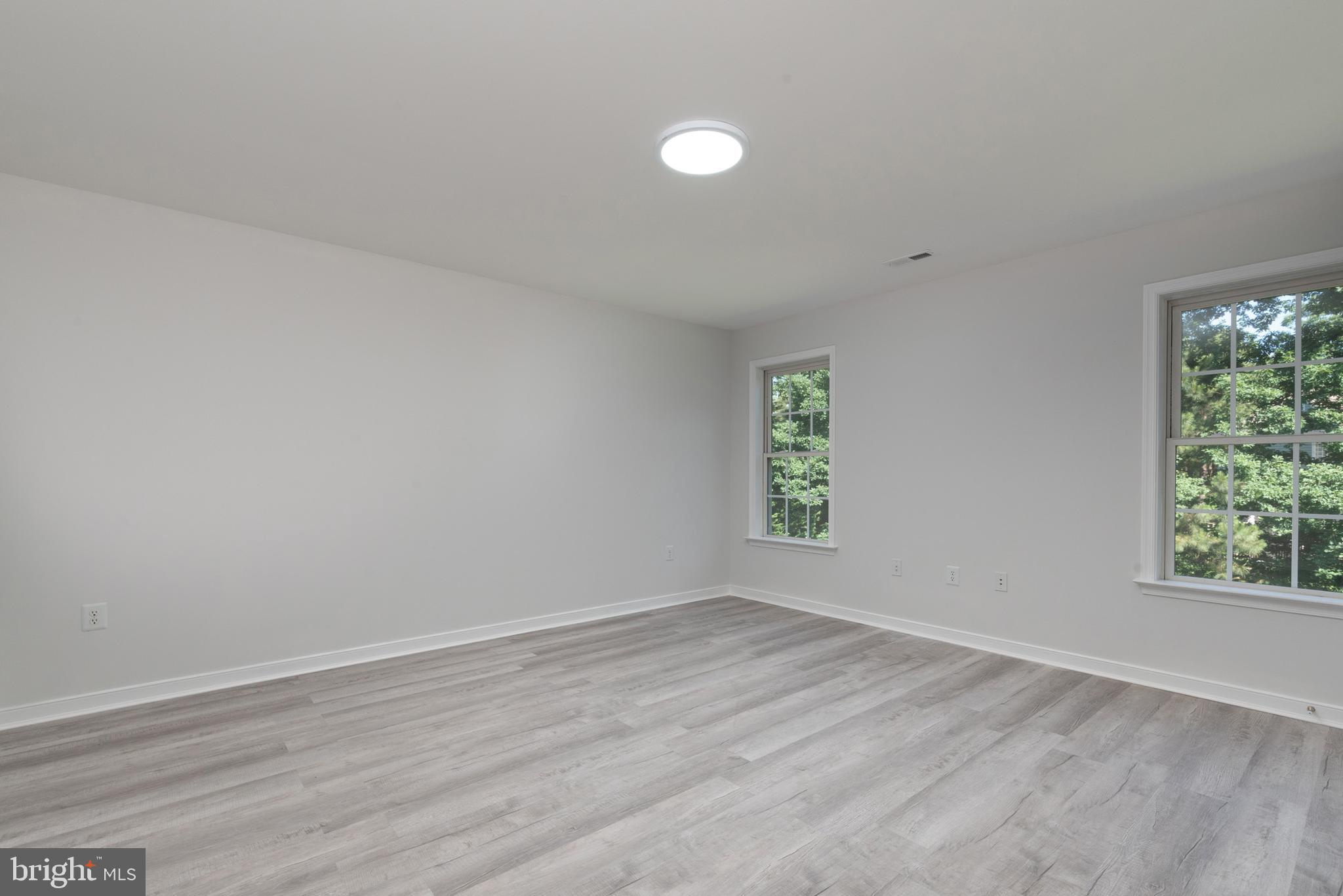 HAMPTON PARK - Residential