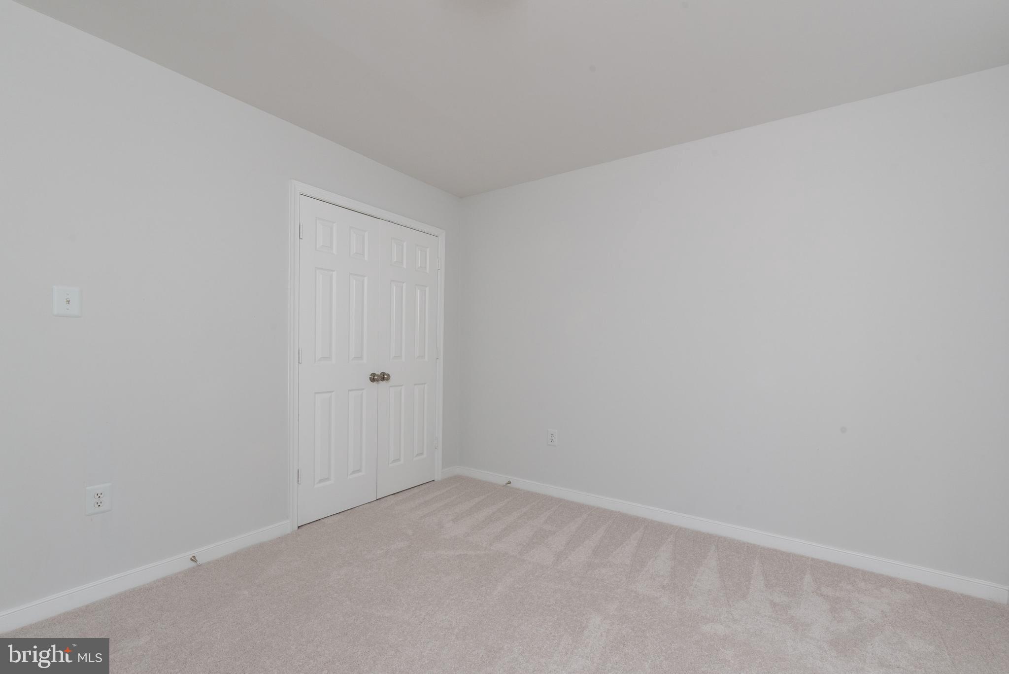 HAMPTON PARK - Residential