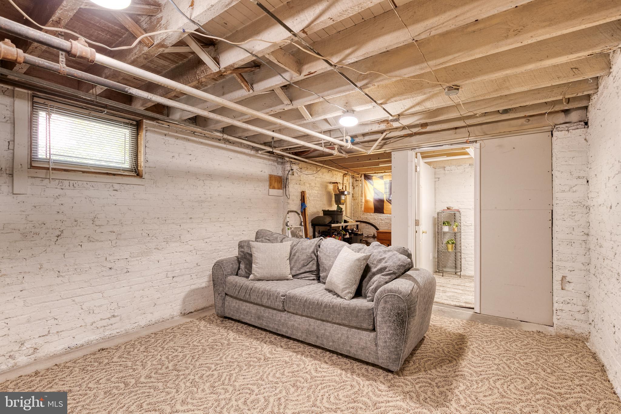 MEDFIELD - Residential