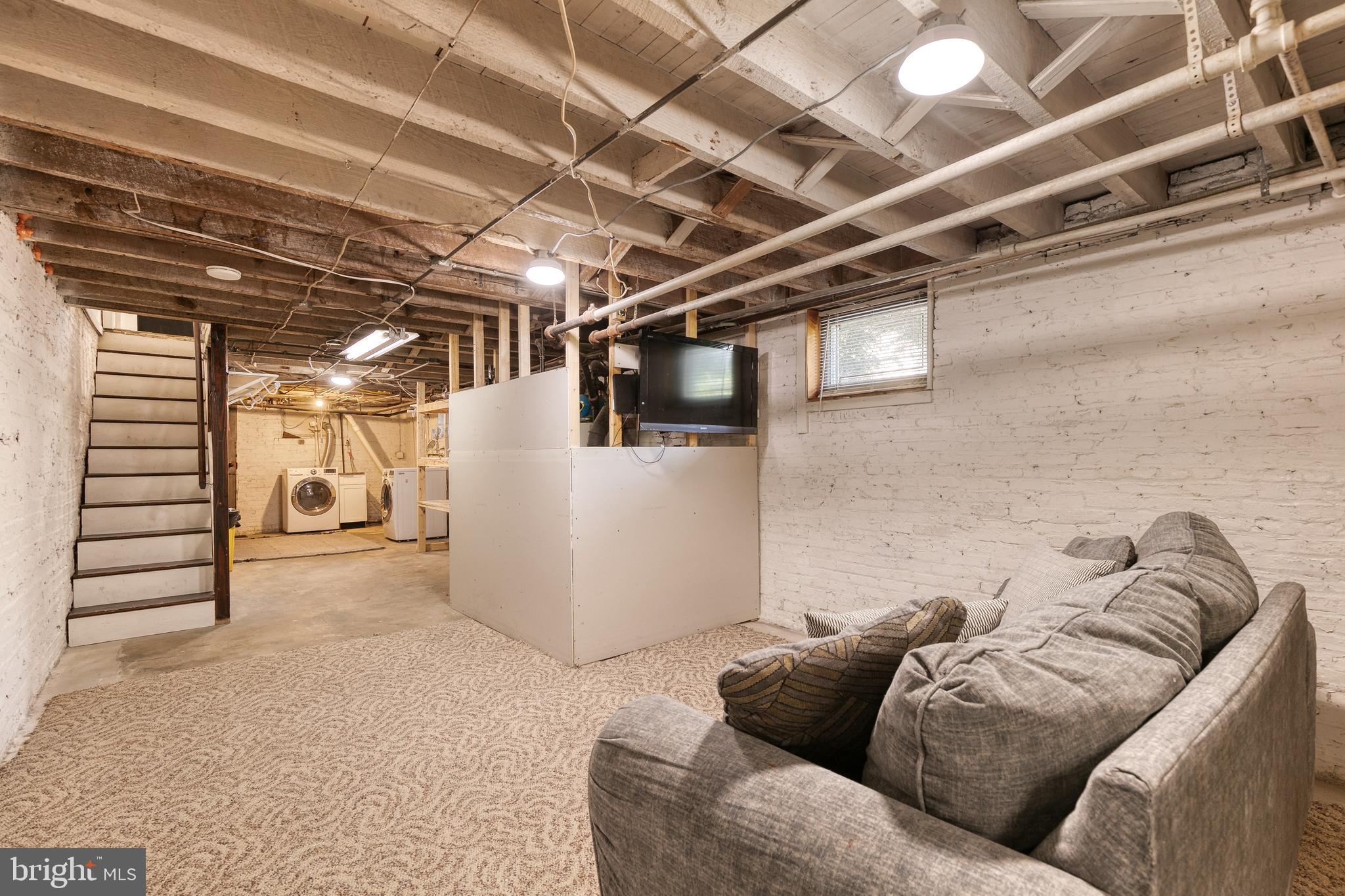 MEDFIELD - Residential