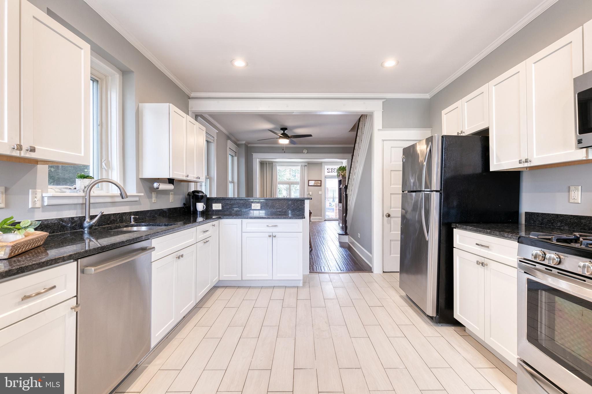 MEDFIELD - Residential