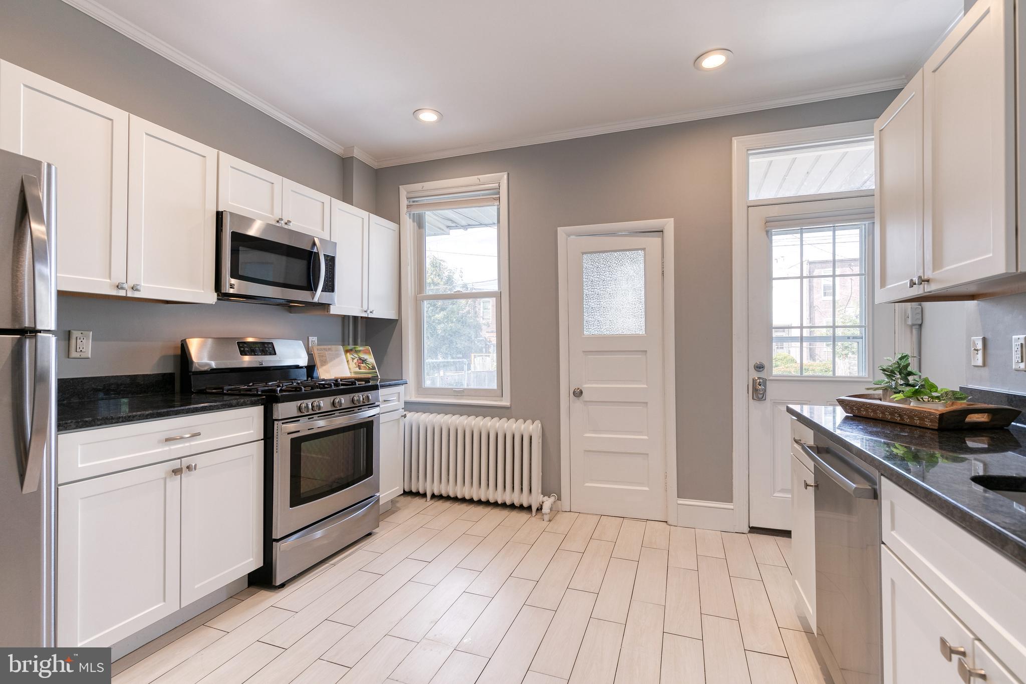 MEDFIELD - Residential