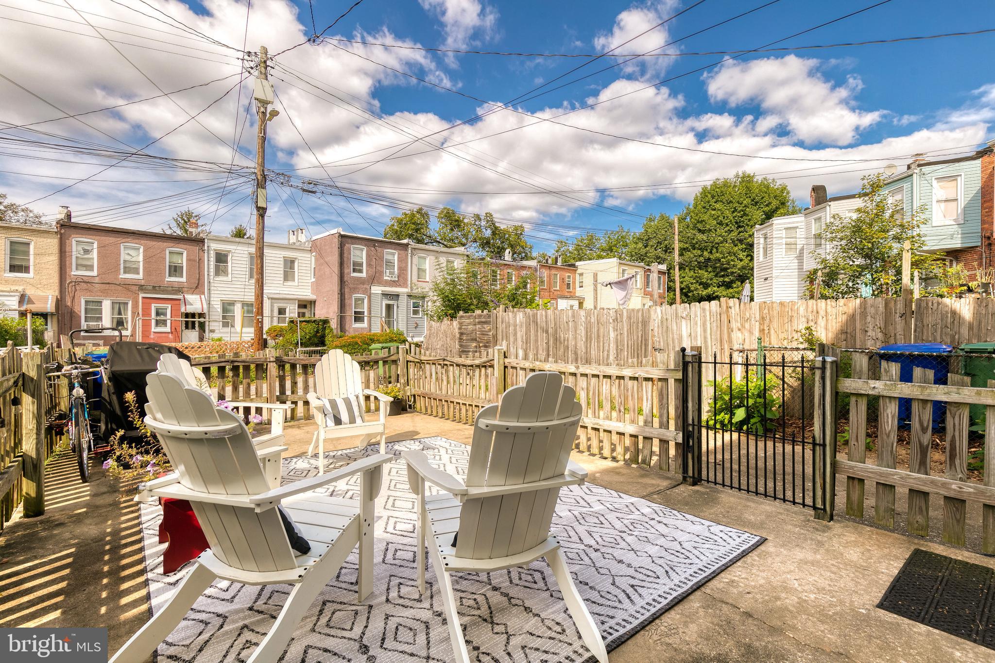 MEDFIELD - Residential